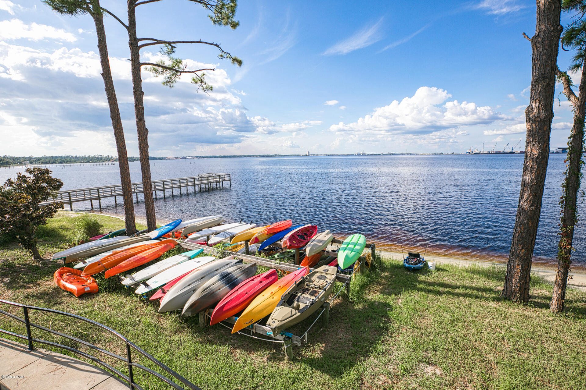 Magnolia Bay Club - Residential