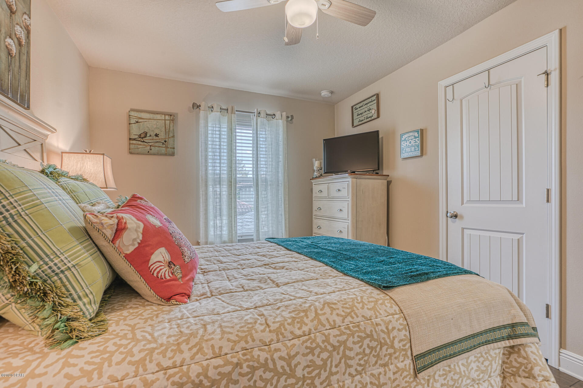 Magnolia Bay Club - Residential