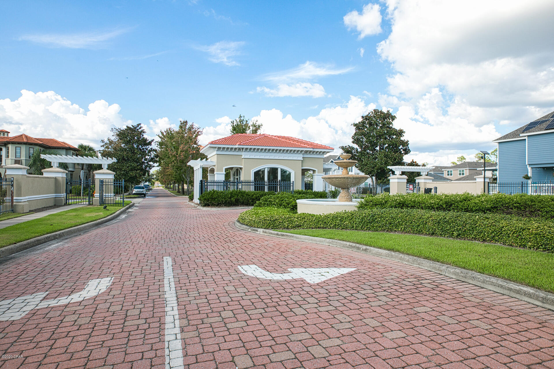 Magnolia Bay Club - Residential