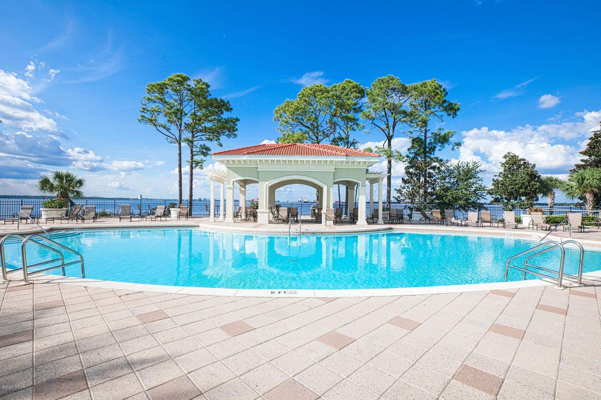 Magnolia Bay Club - Residential