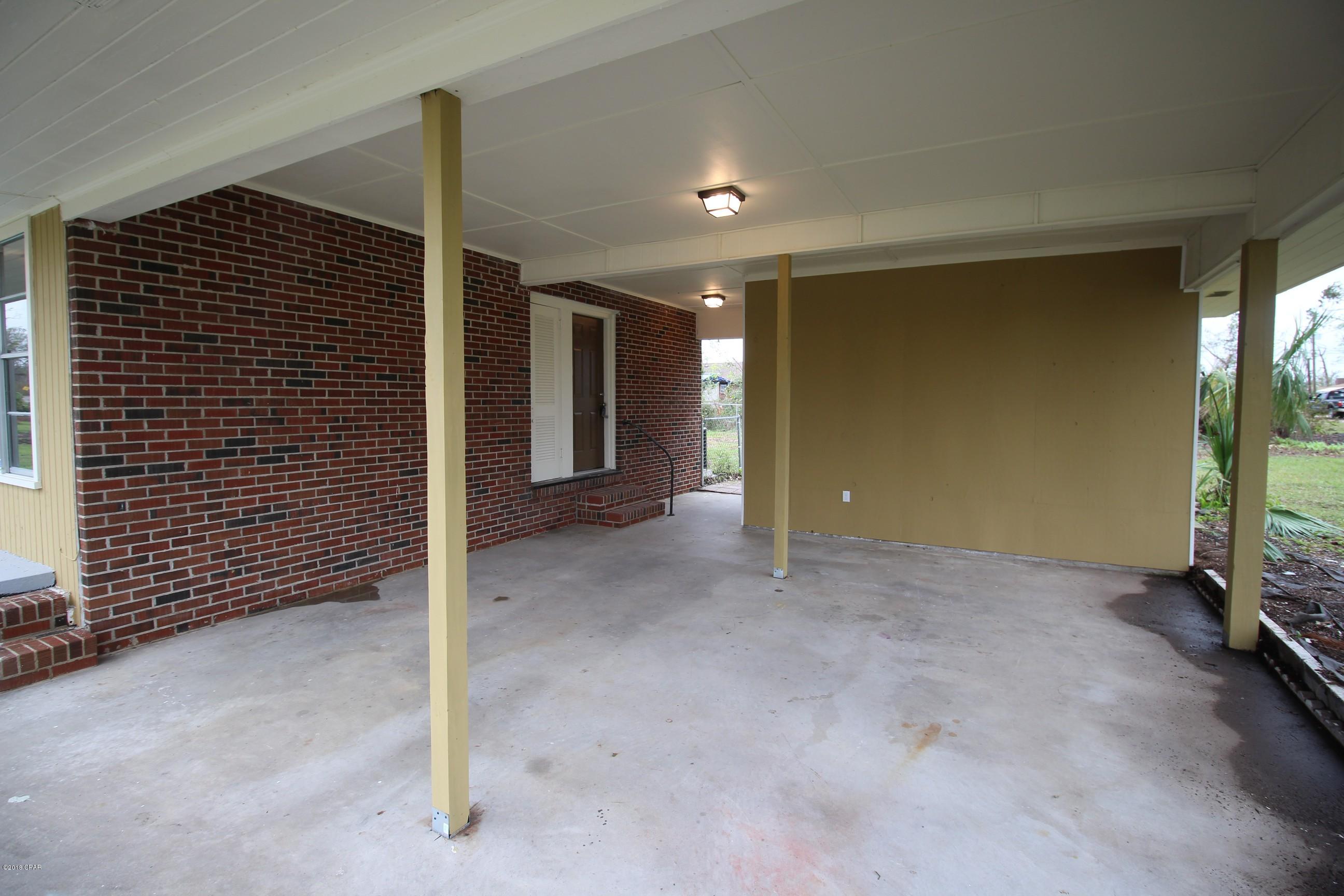 Bay Park Manor - Residential