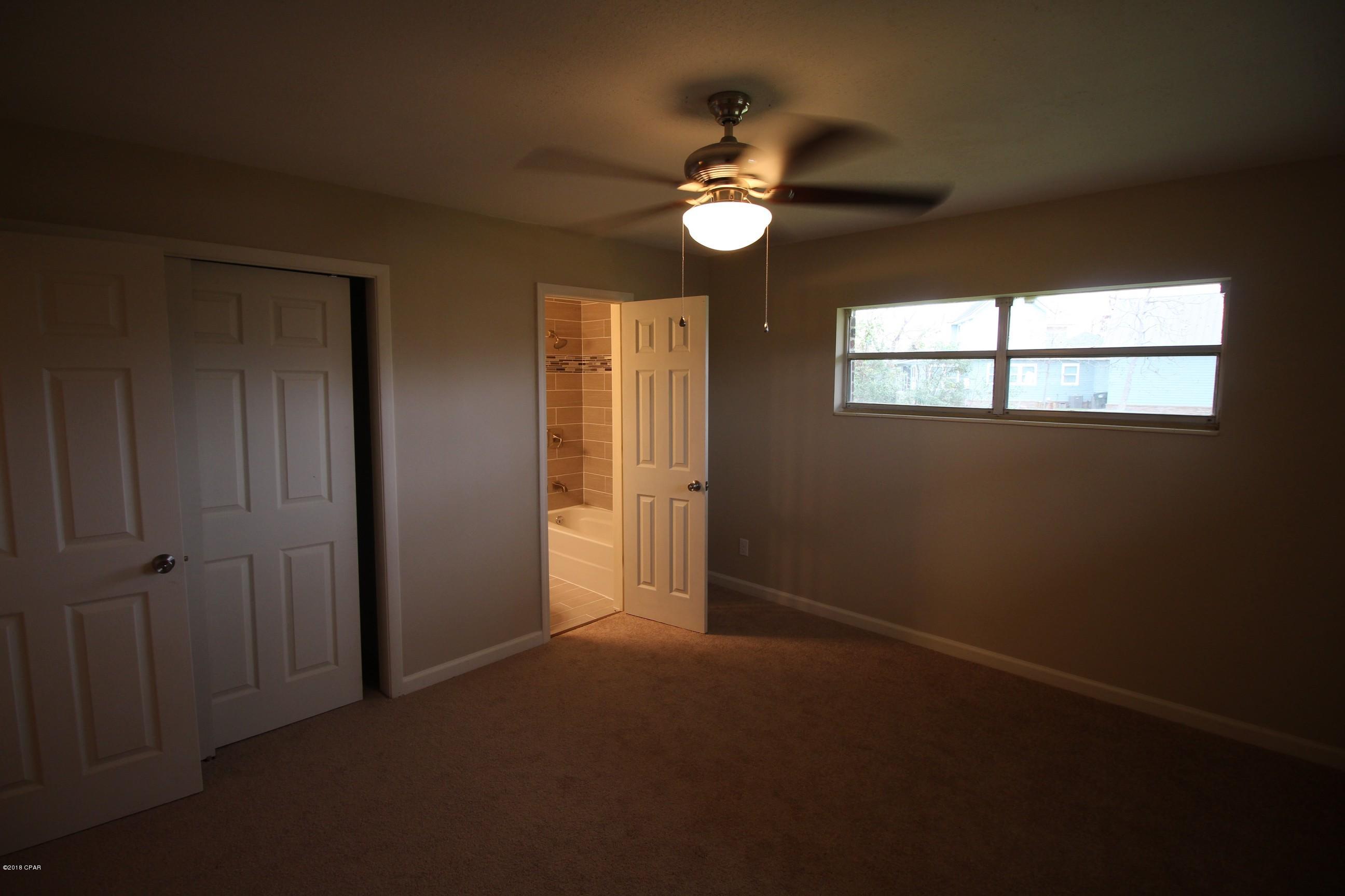 Bay Park Manor - Residential