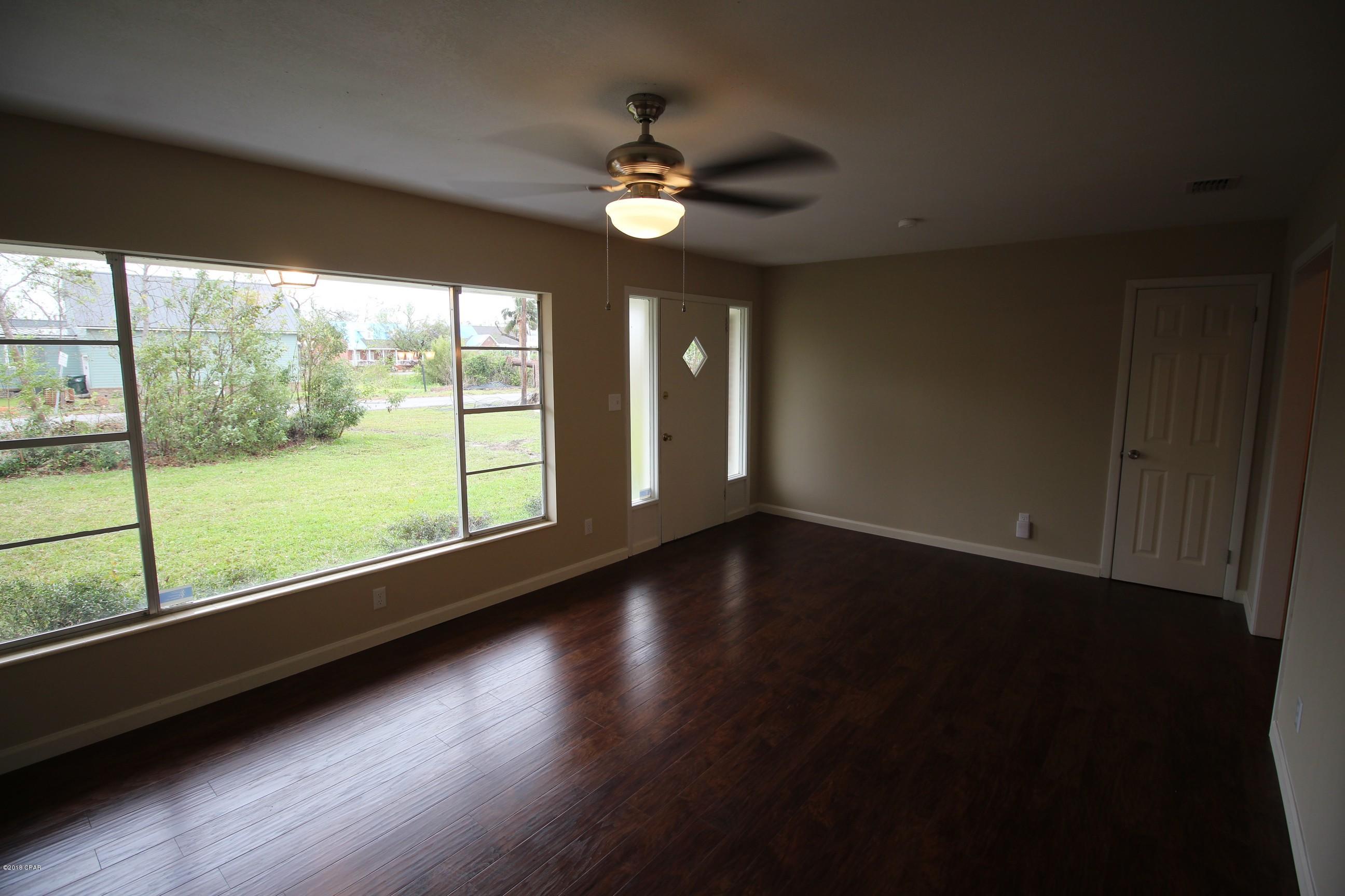 Bay Park Manor - Residential