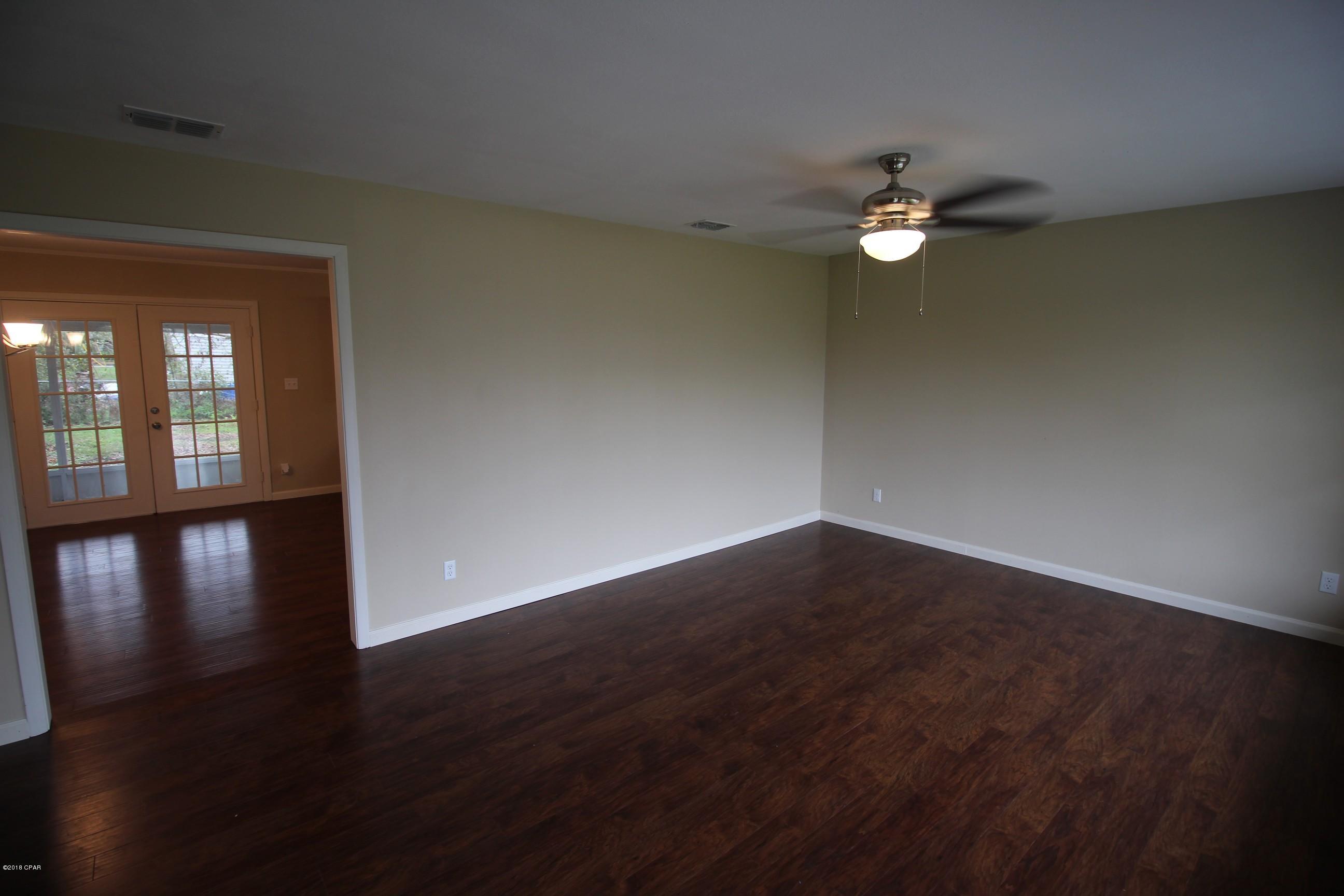 Bay Park Manor - Residential