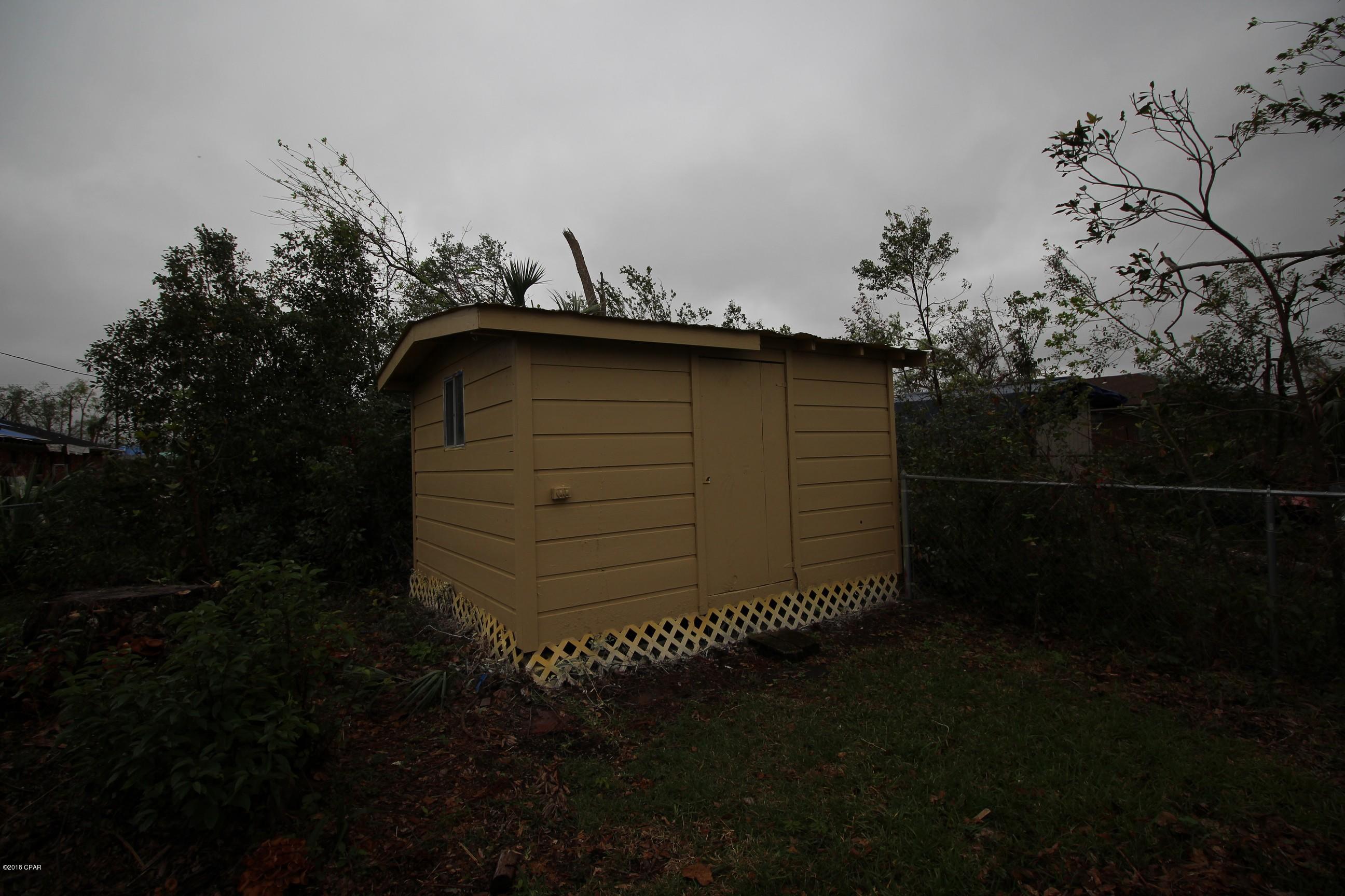 Bay Park Manor - Residential