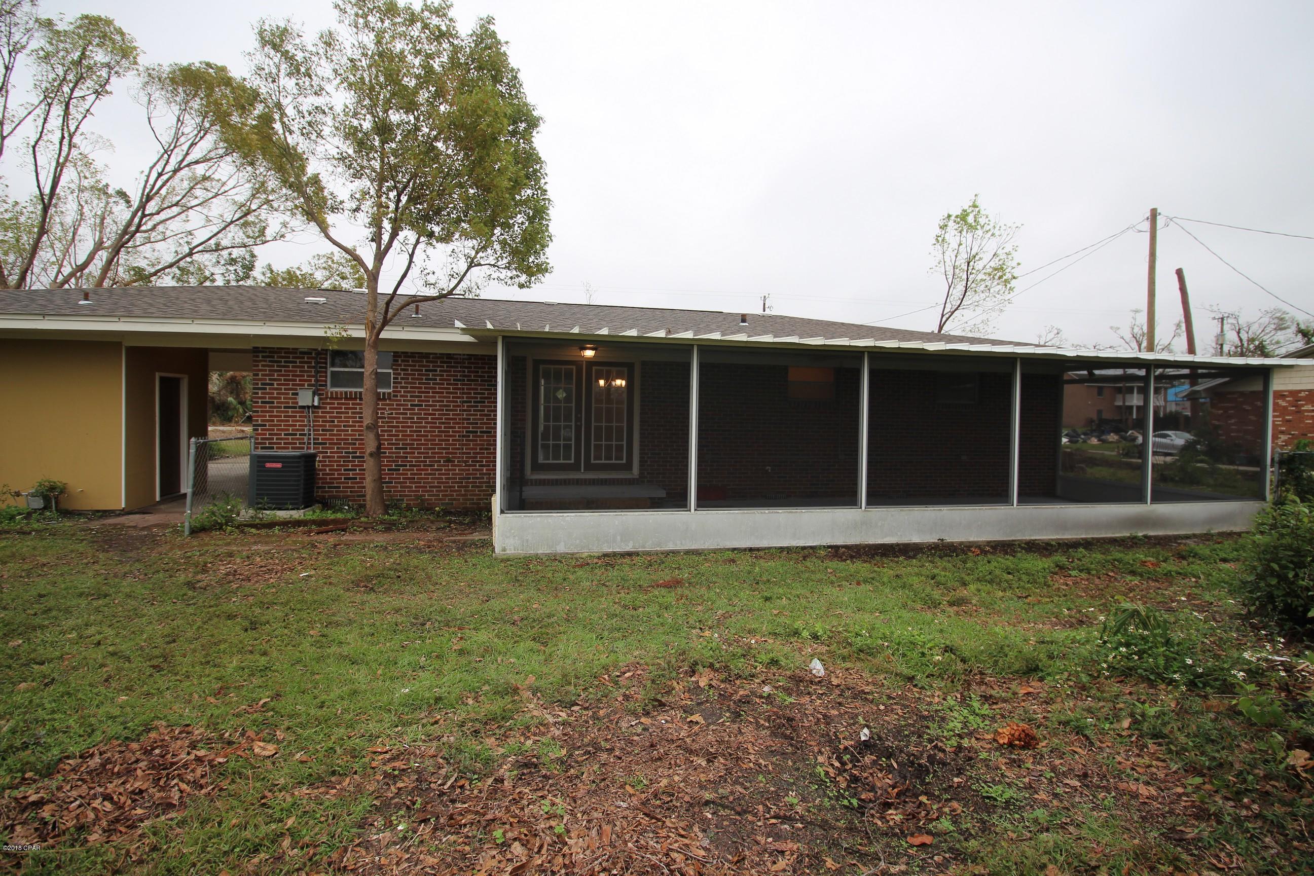 Bay Park Manor - Residential