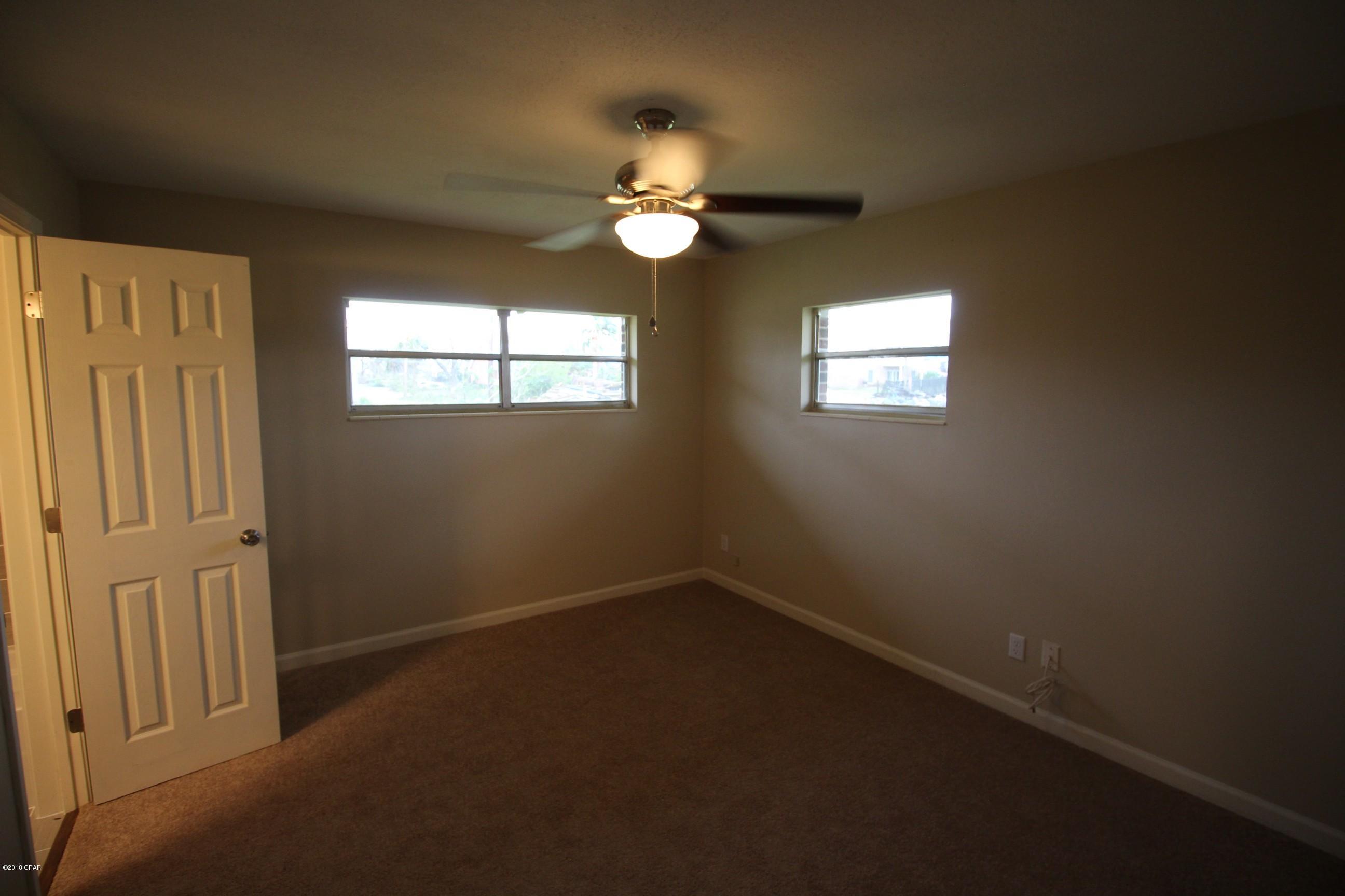 Bay Park Manor - Residential