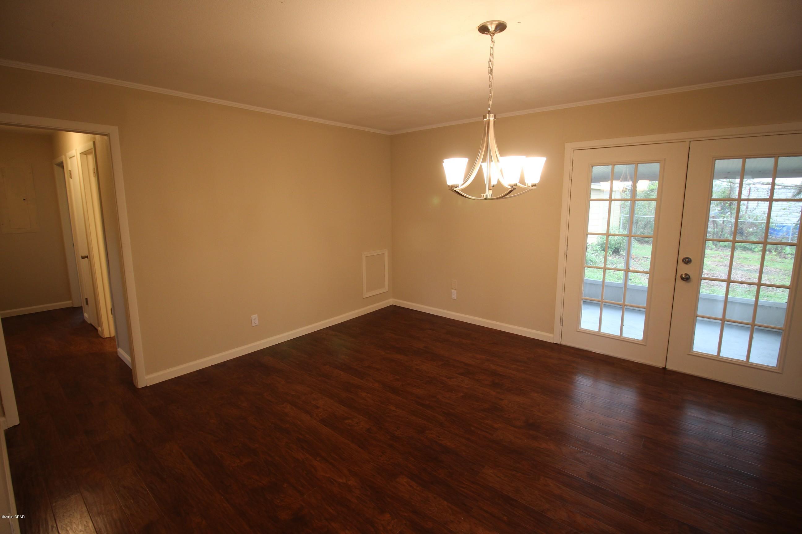 Bay Park Manor - Residential