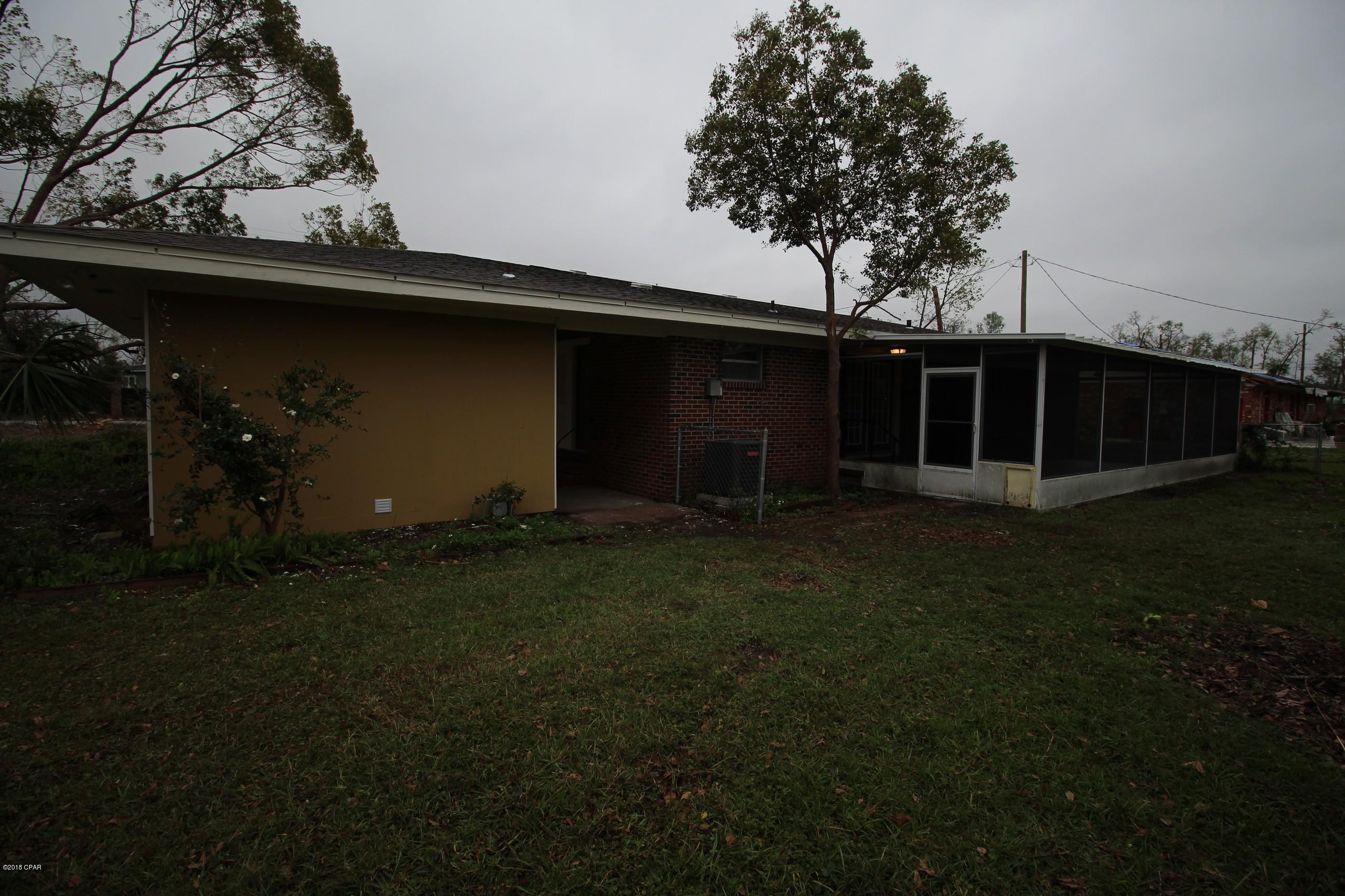 Bay Park Manor - Residential