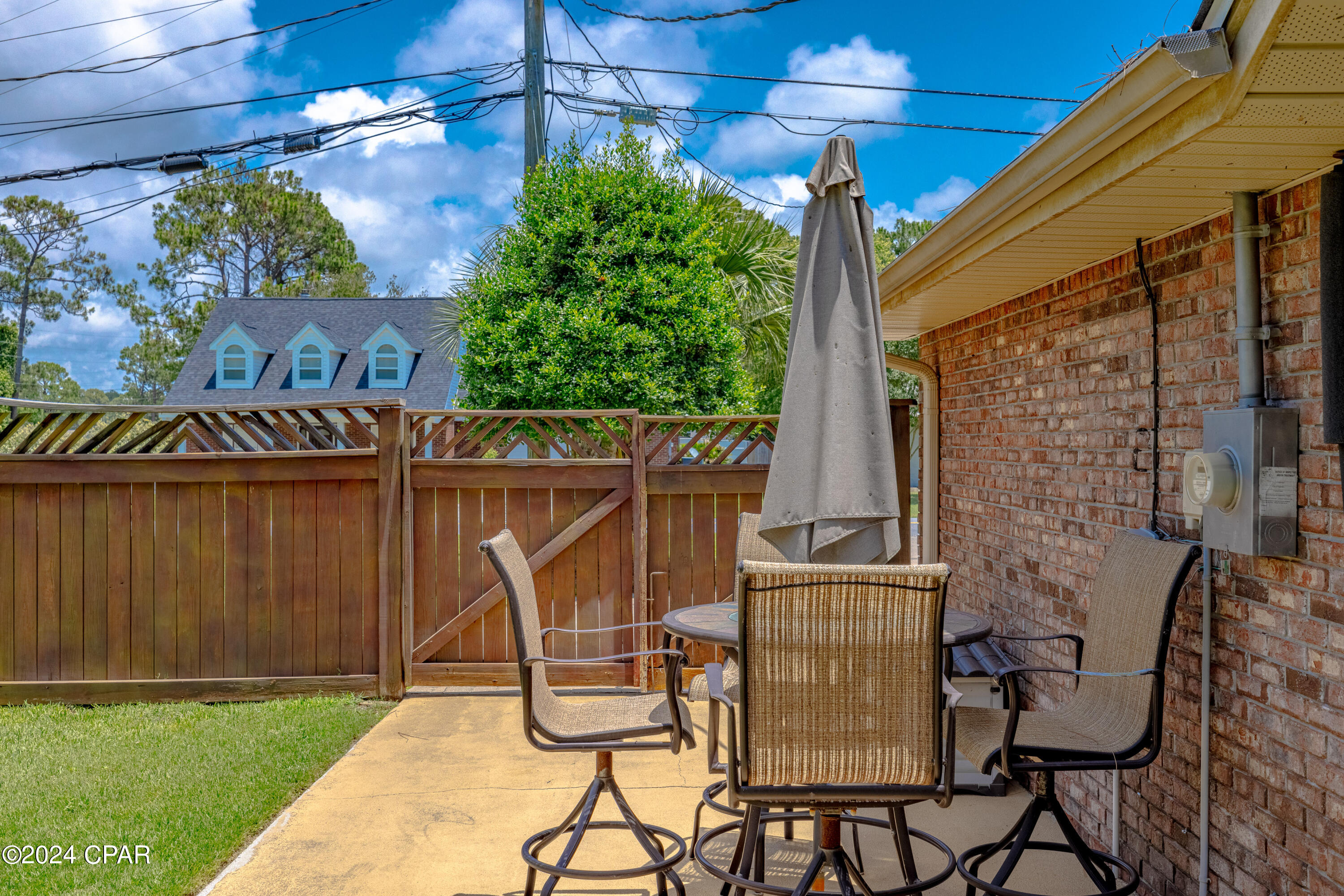 Colony Club - Residential