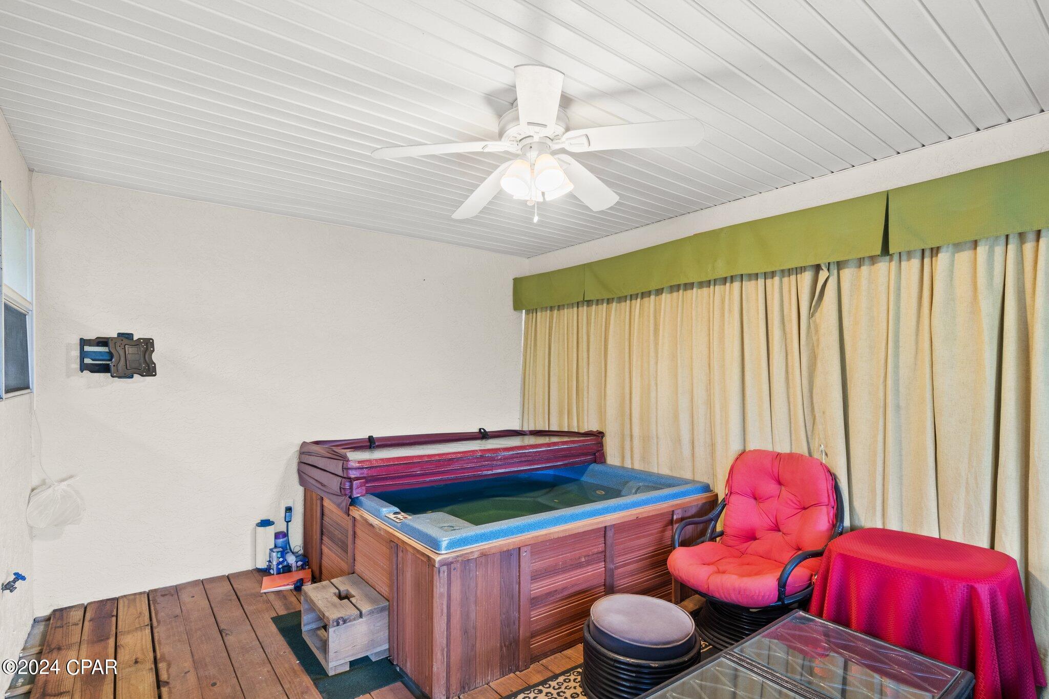 Pine Tree Place Unit 2 - Residential