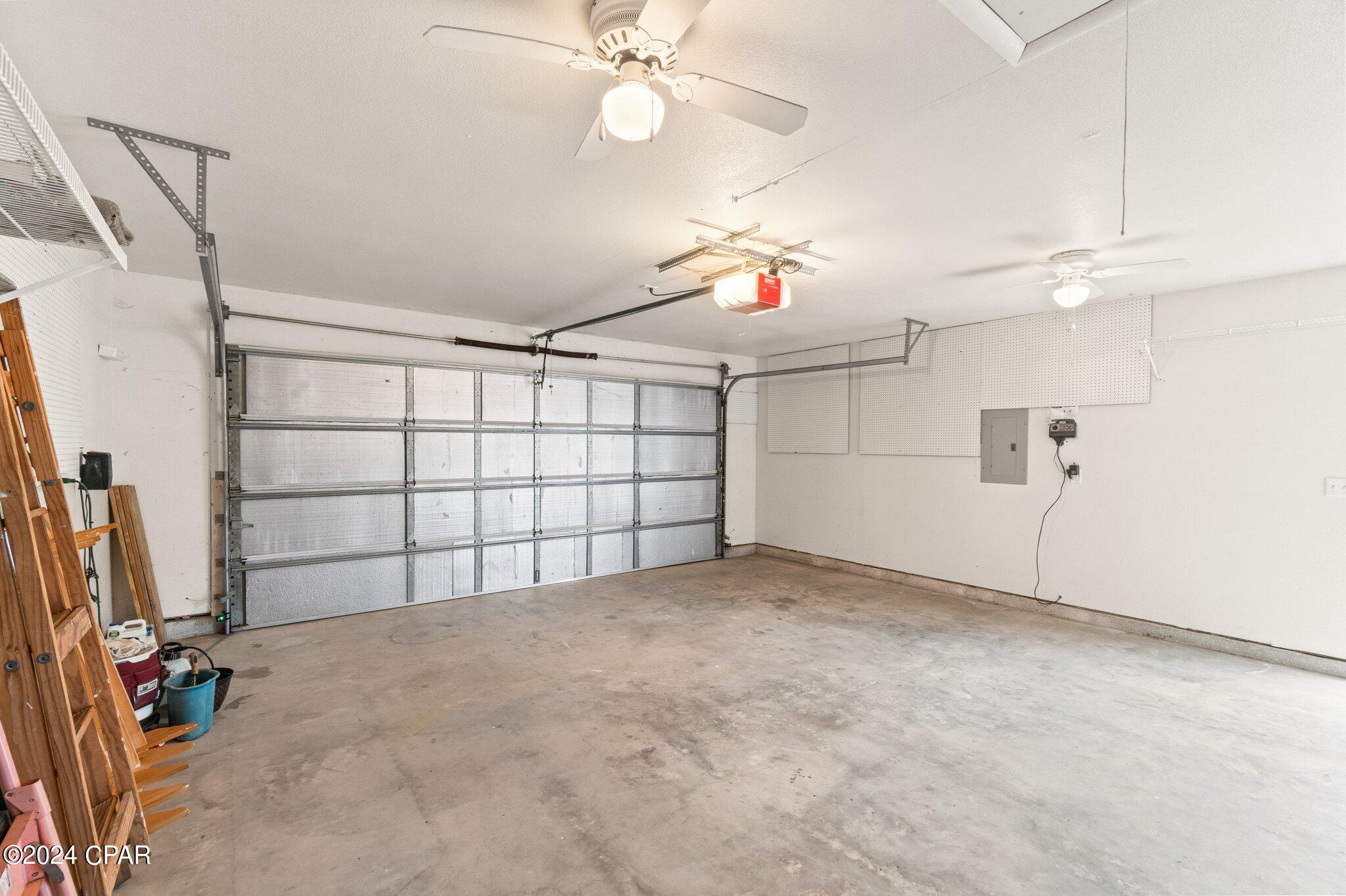 Pine Tree Place Unit 2 - Residential