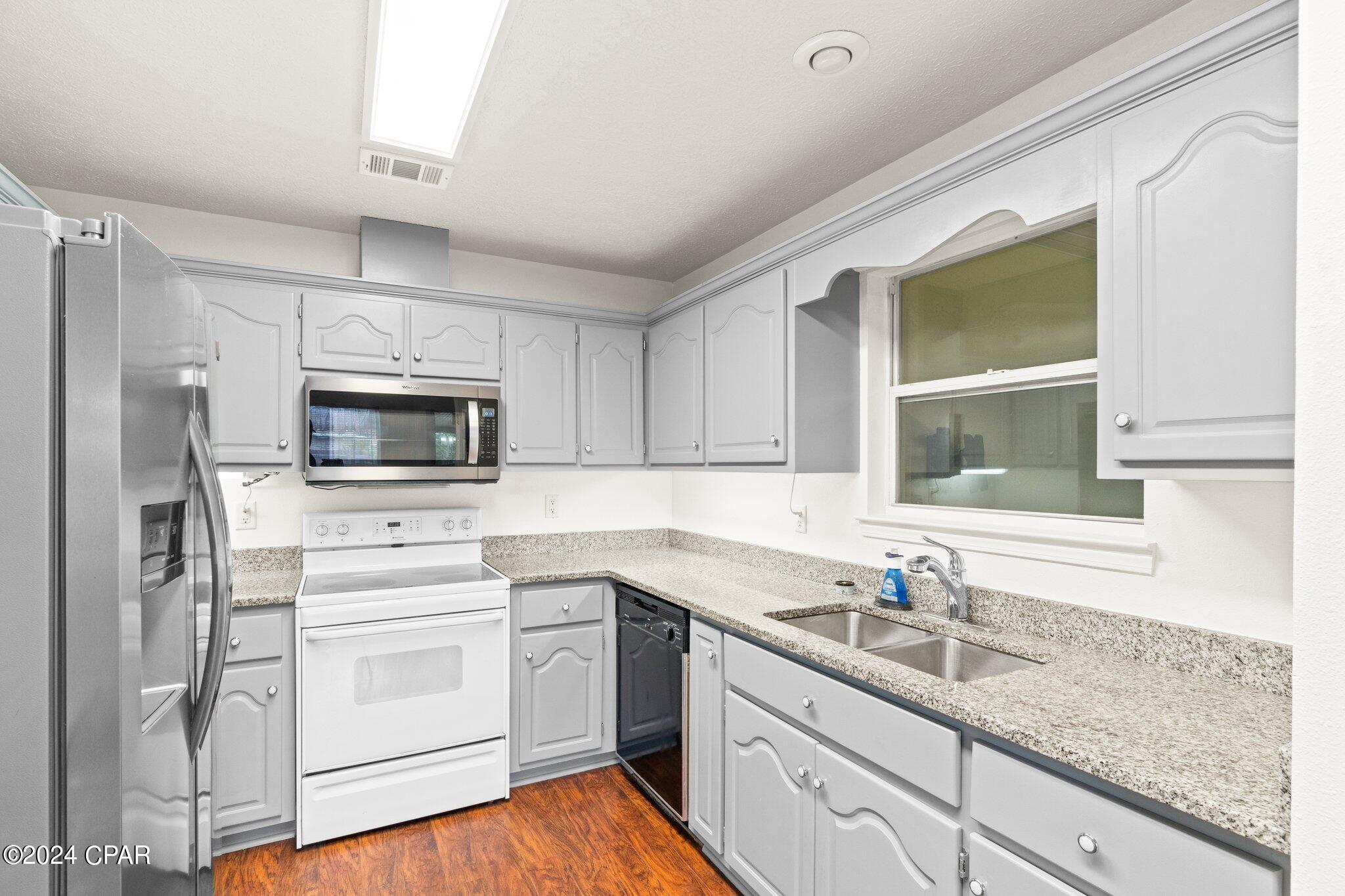 Pine Tree Place Unit 2 - Residential