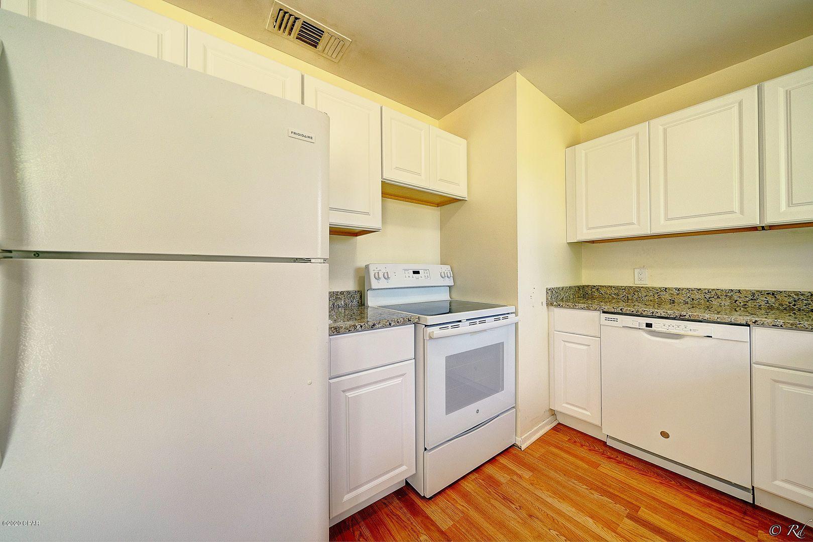 Hentz 1st Add Unit B - Residential