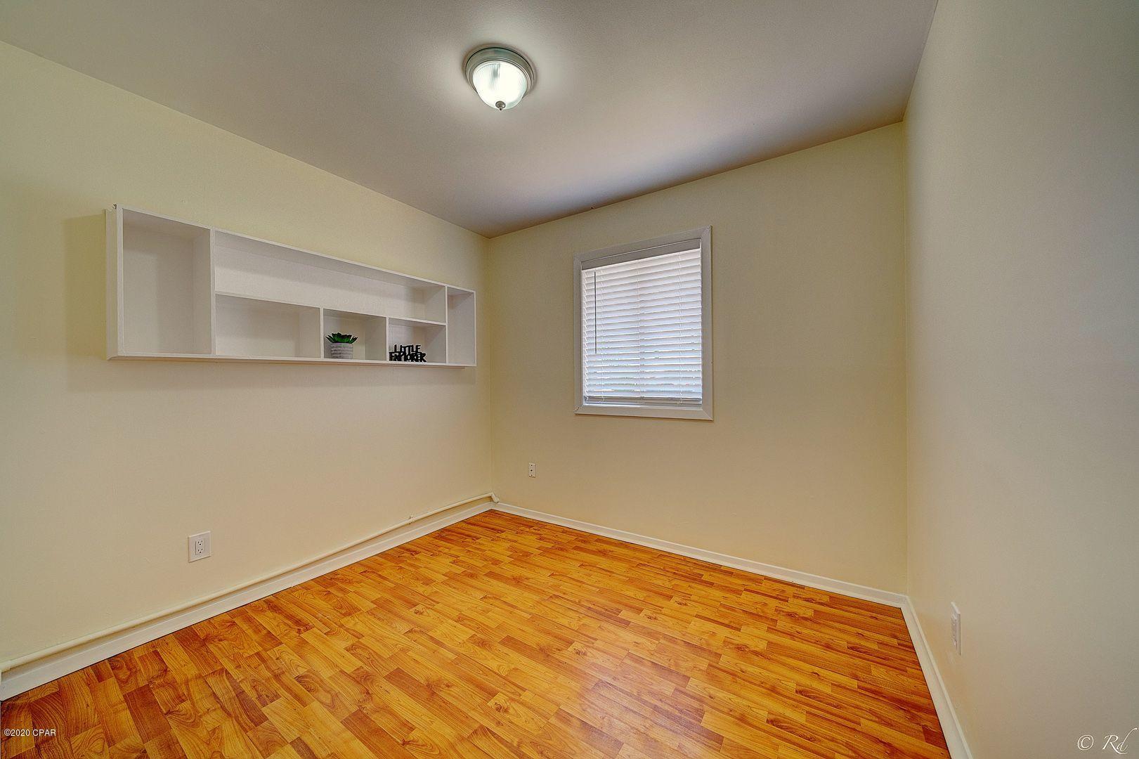 Hentz 1st Add Unit B - Residential