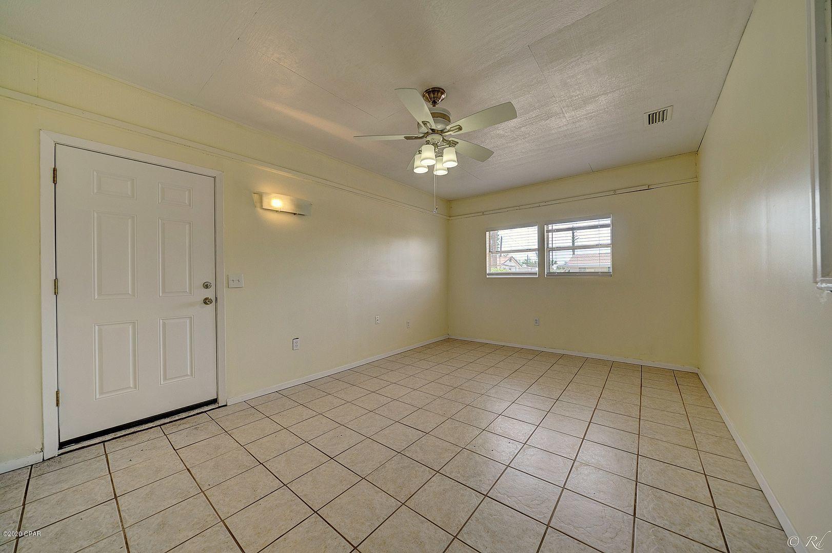 Hentz 1st Add Unit B - Residential