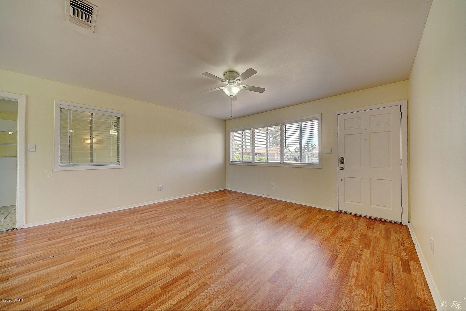 Hentz 1st Add Unit B - Residential