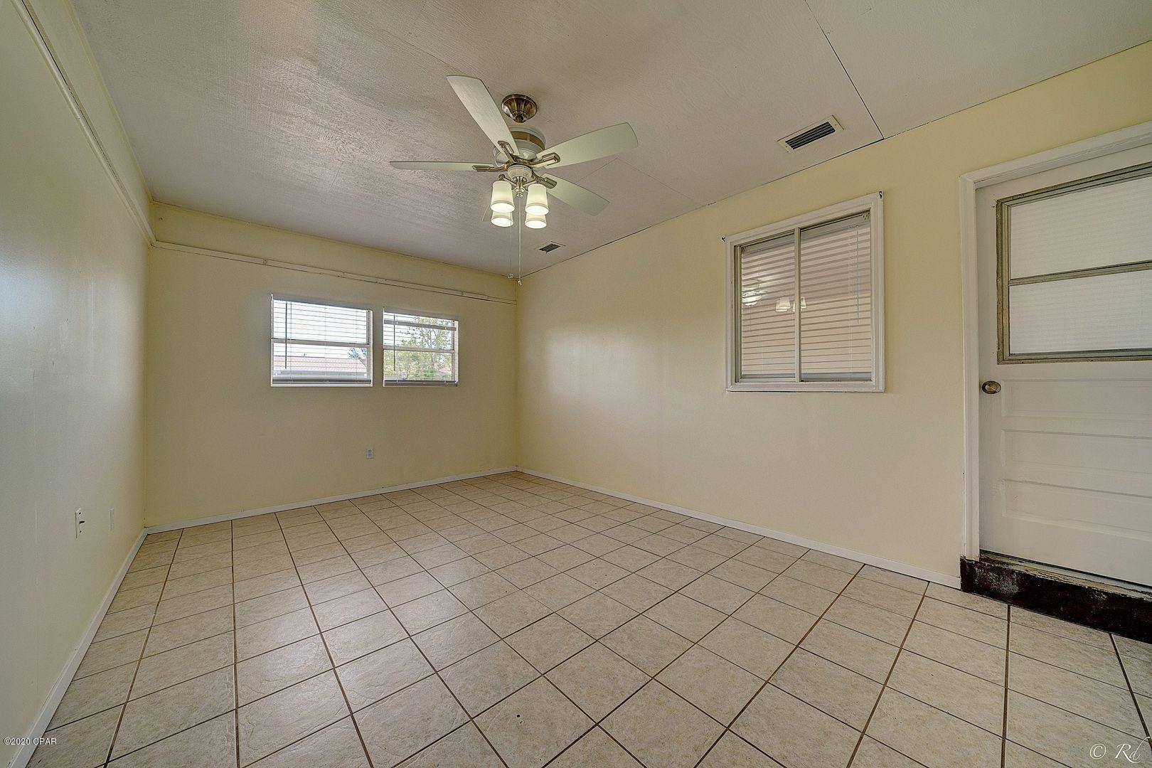 Hentz 1st Add Unit B - Residential