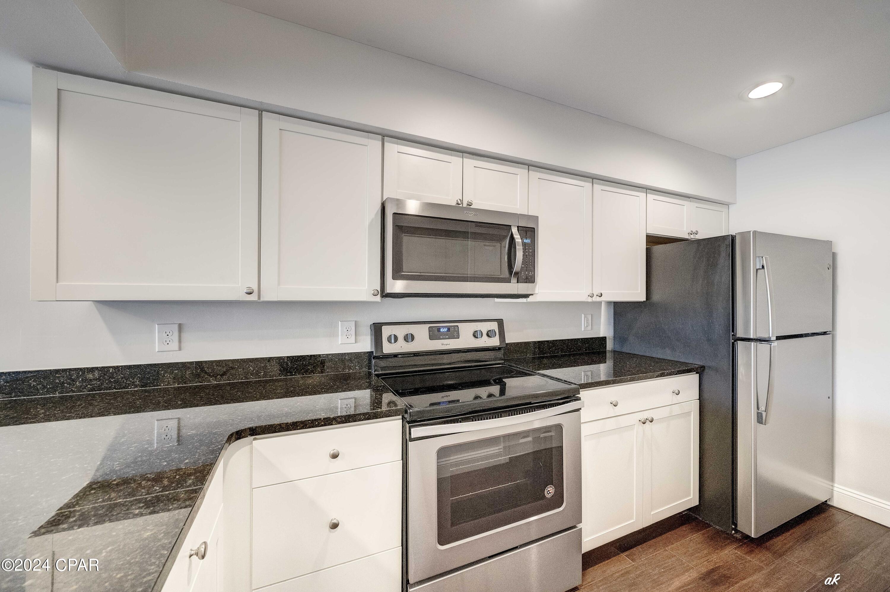 [No Recorded Subdiv] - Residential Lease