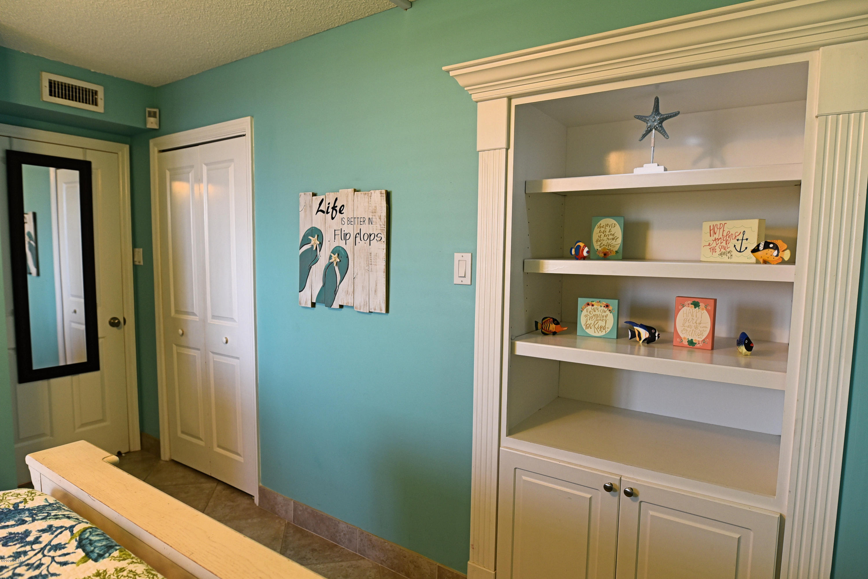 Leeward/Windward Condo - Residential