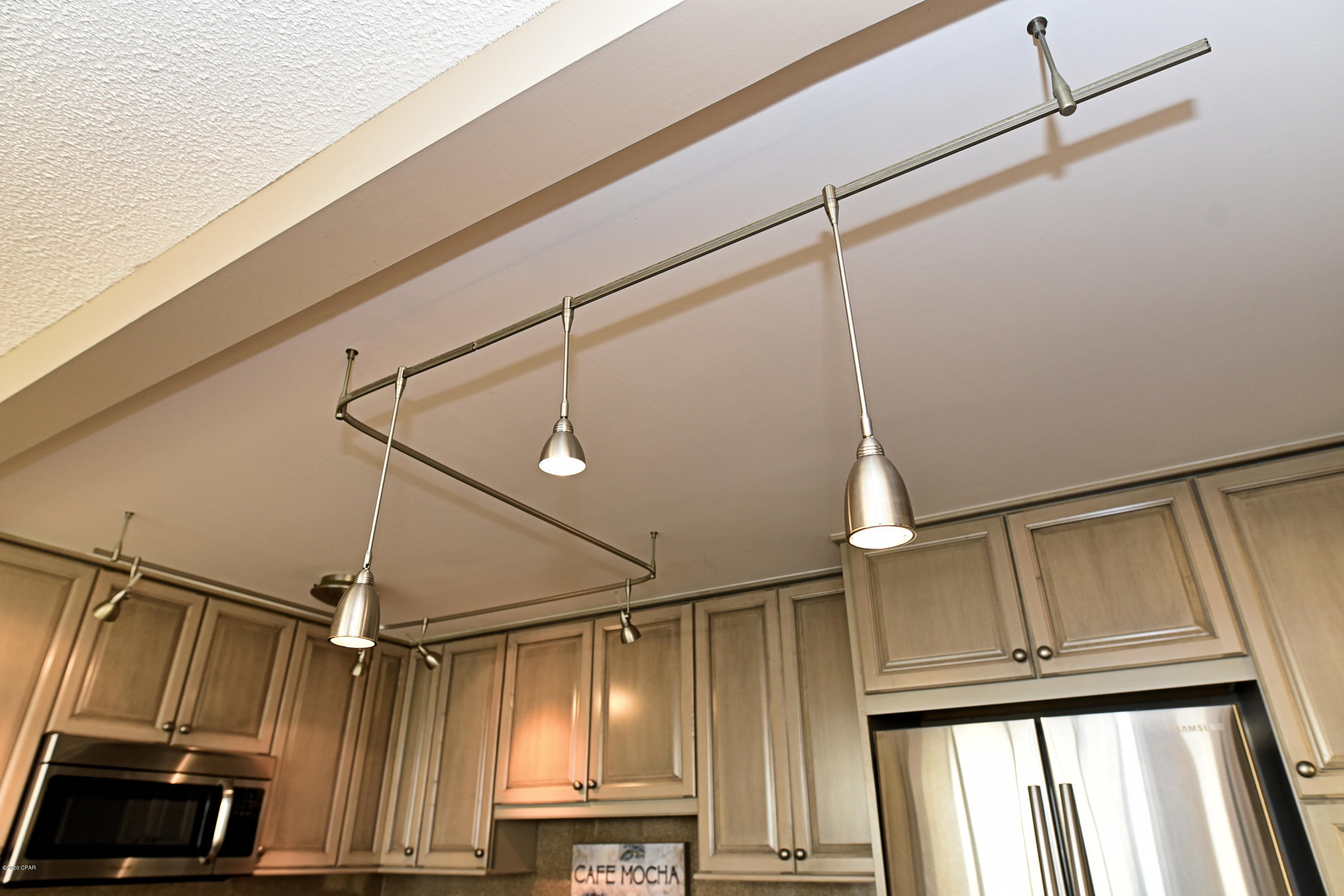 Leeward/Windward Condo - Residential