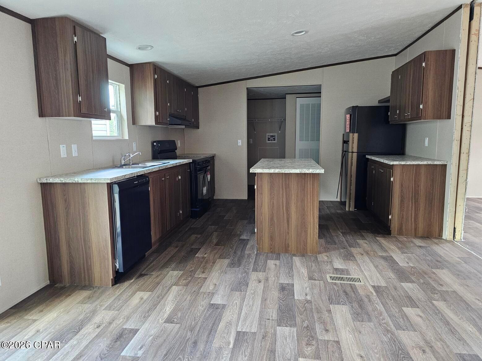 Compass Lake Hills Unit 5 - Residential