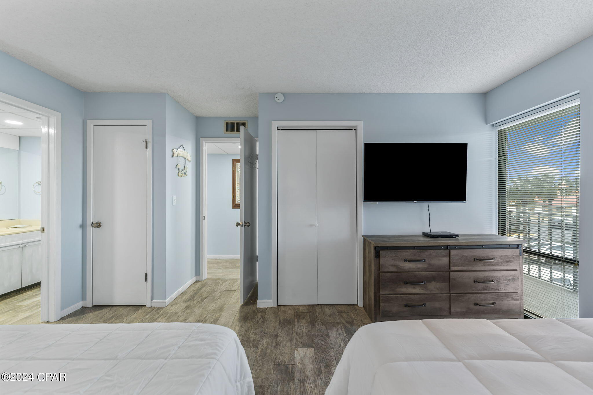 Edgewater Tower III - Residential