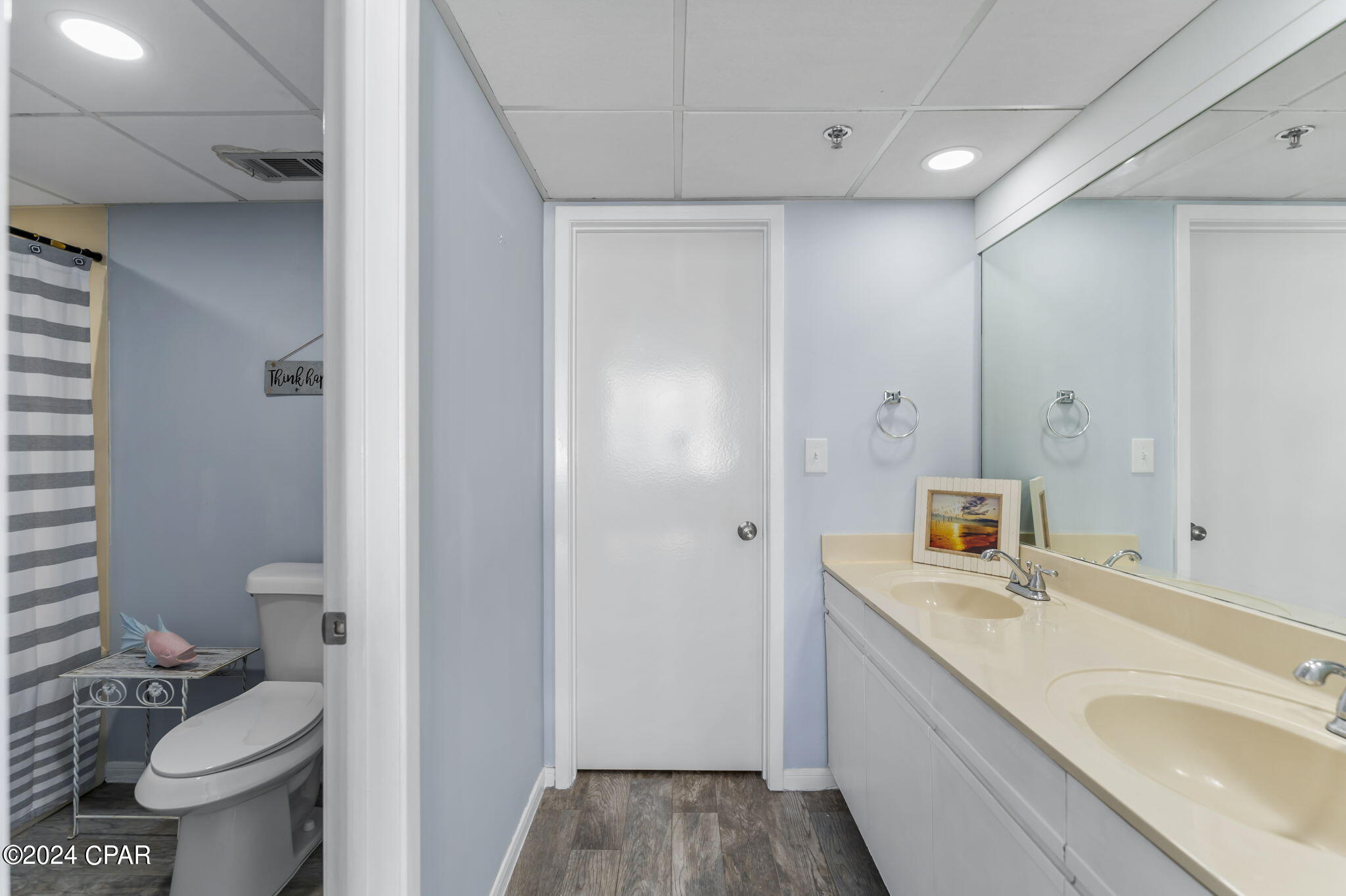 Edgewater Tower III - Residential