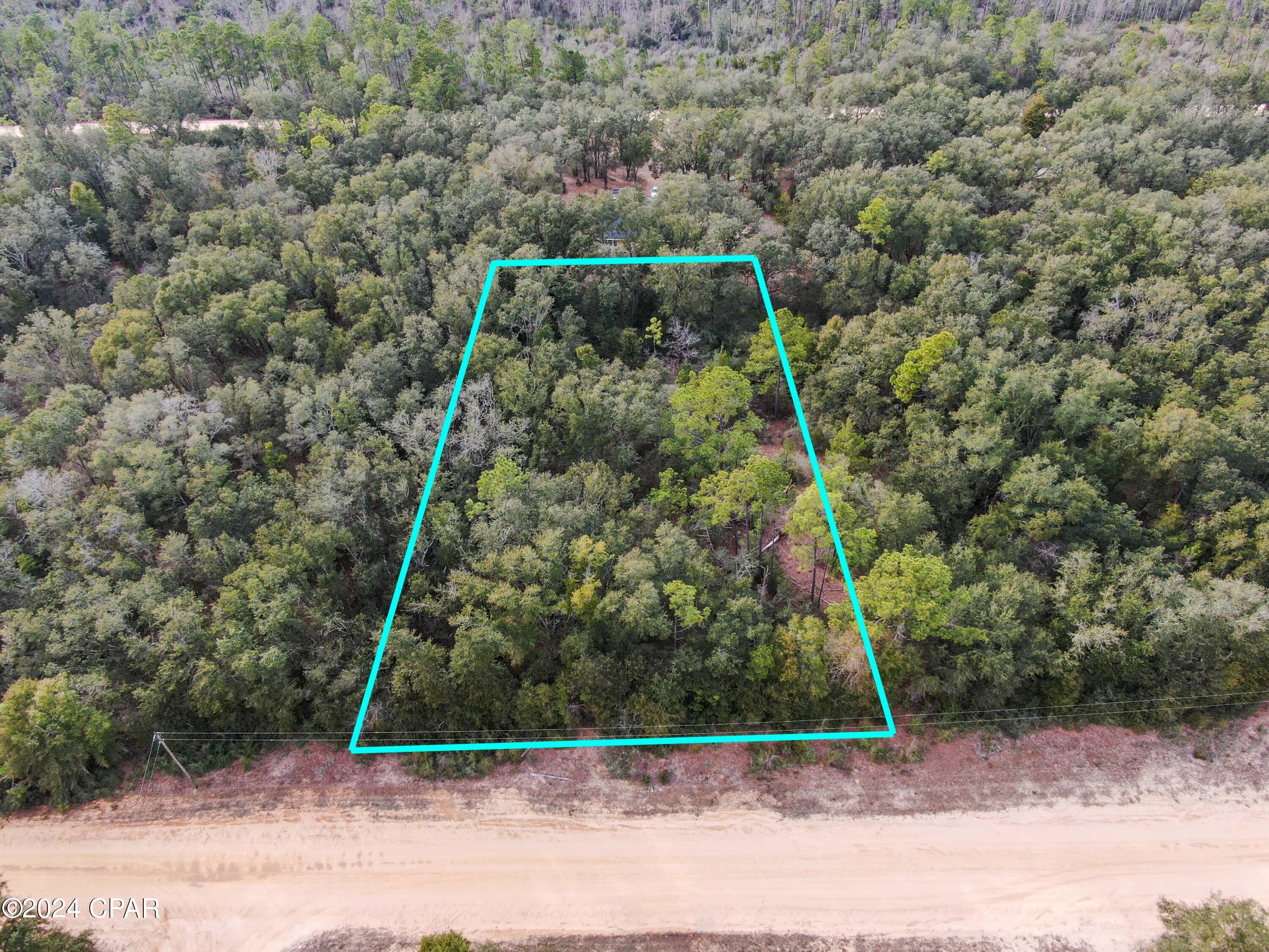 Compass Lake In The Hills - Land