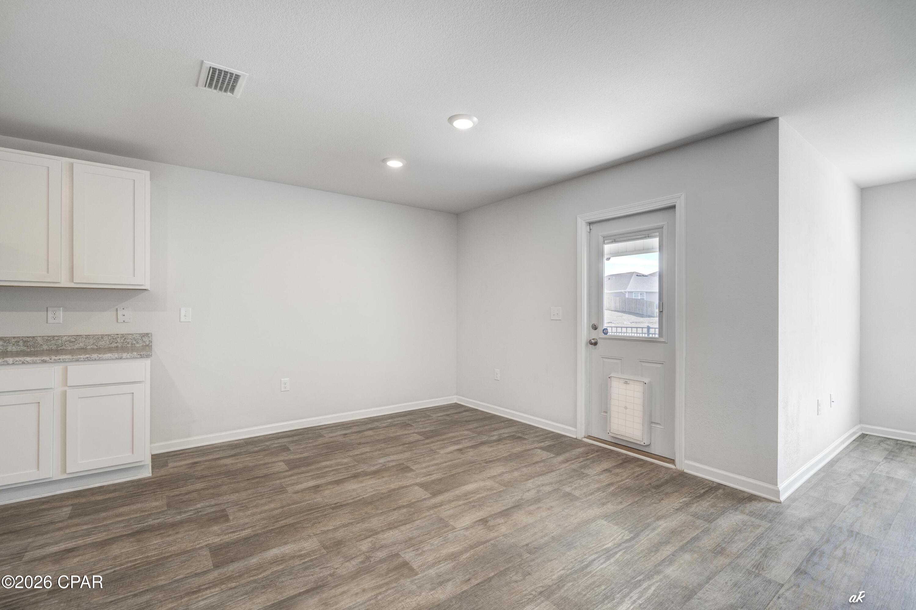 [No Recorded Subdiv] - Residential Lease