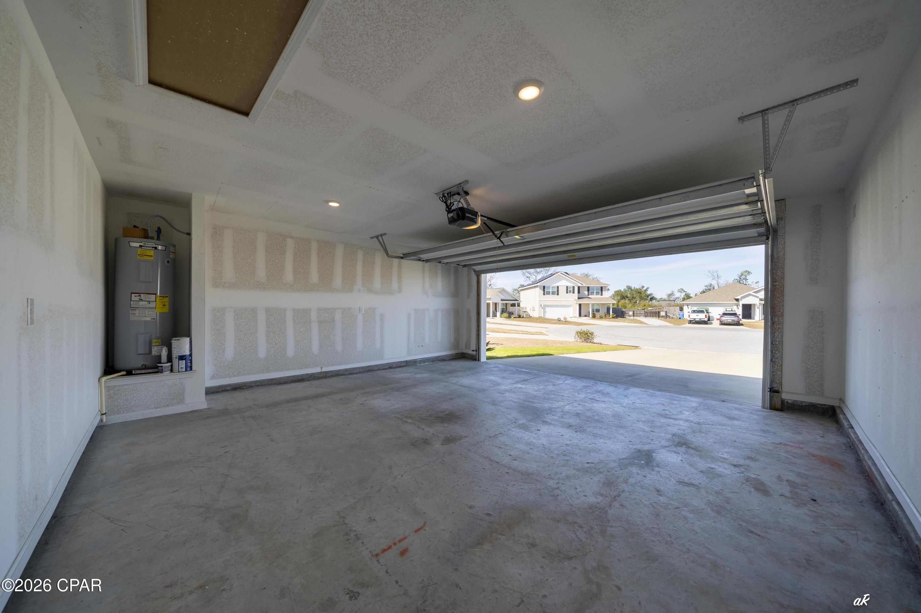 [No Recorded Subdiv] - Residential Lease