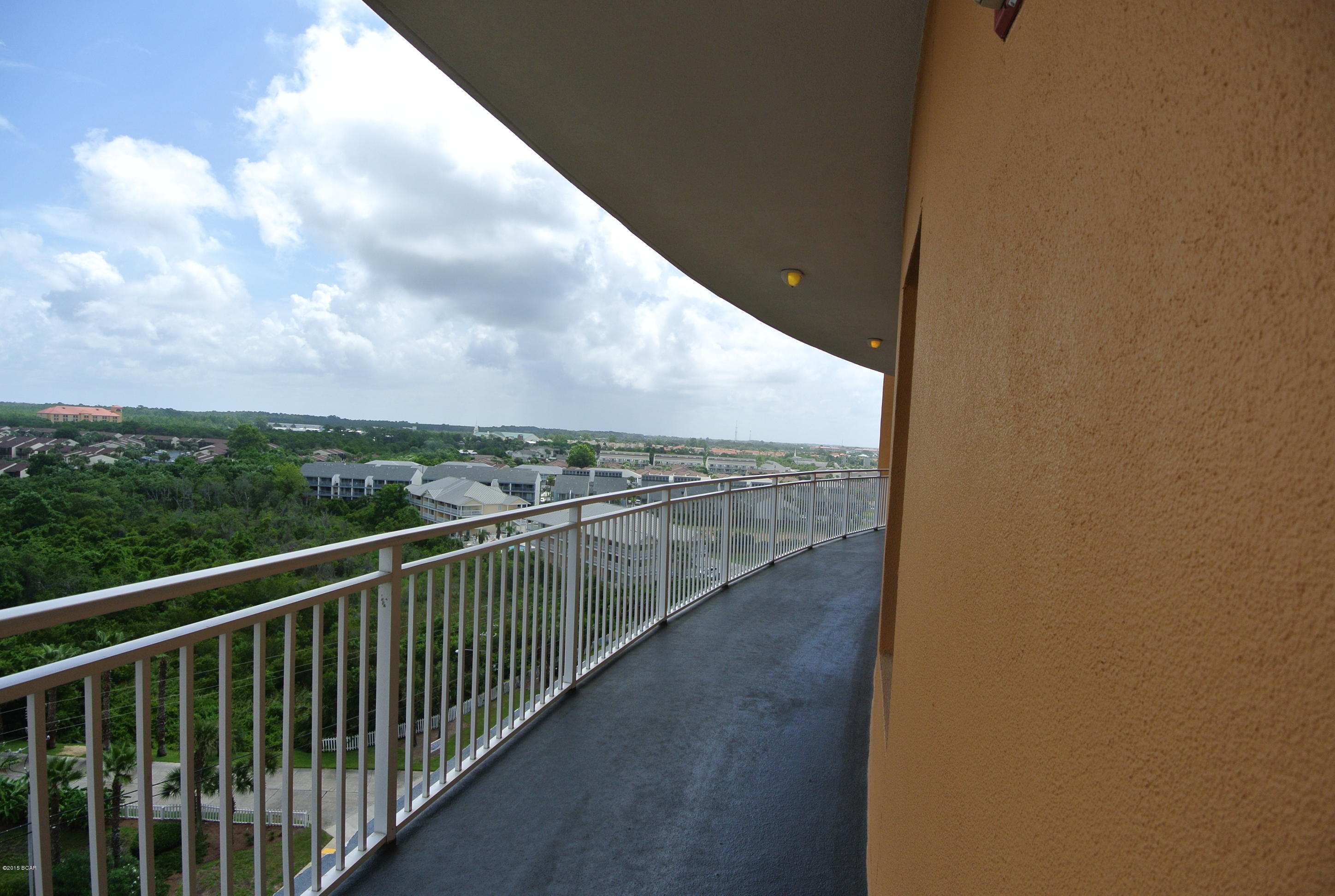 Splash Condo - Residential