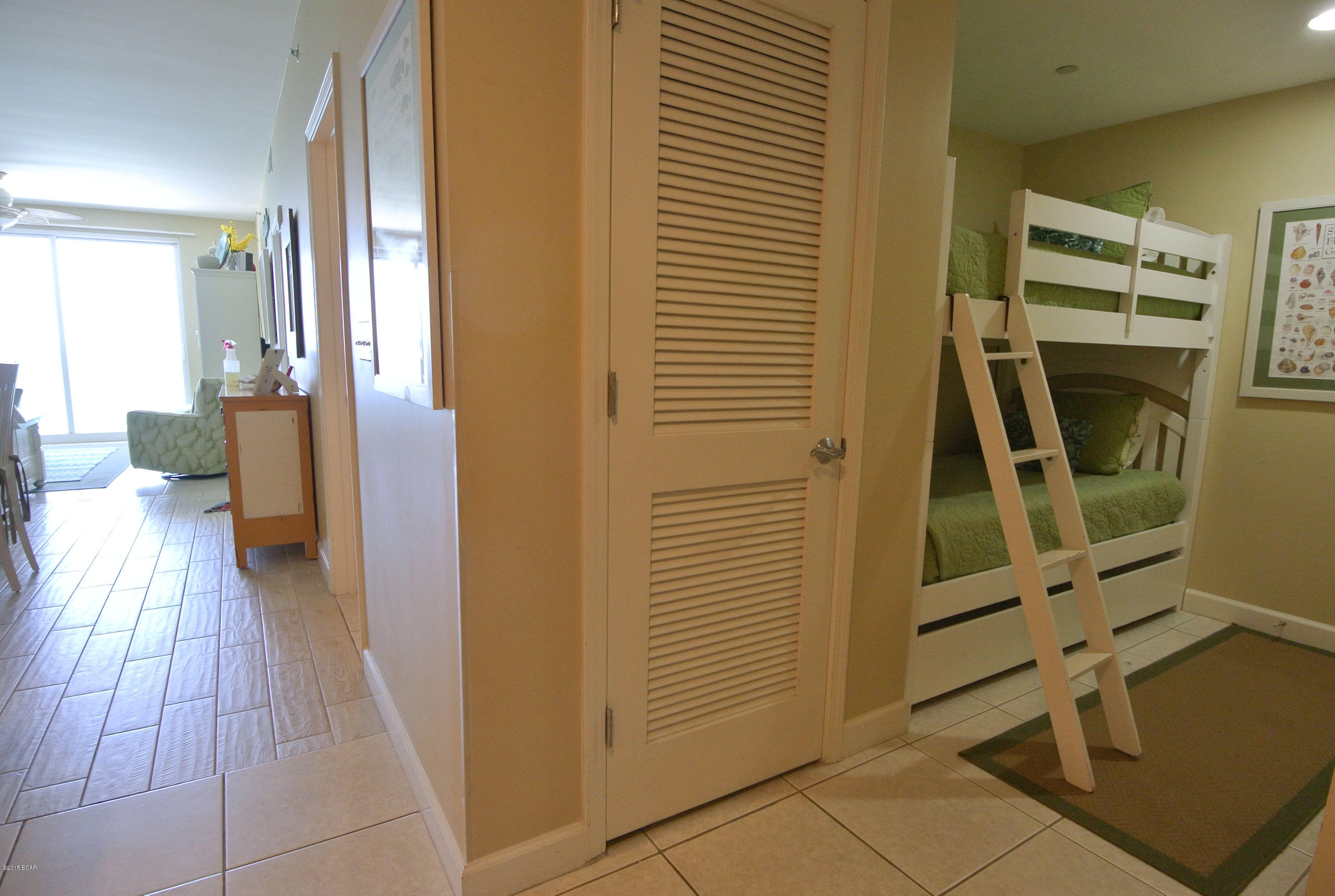 Splash Condo - Residential