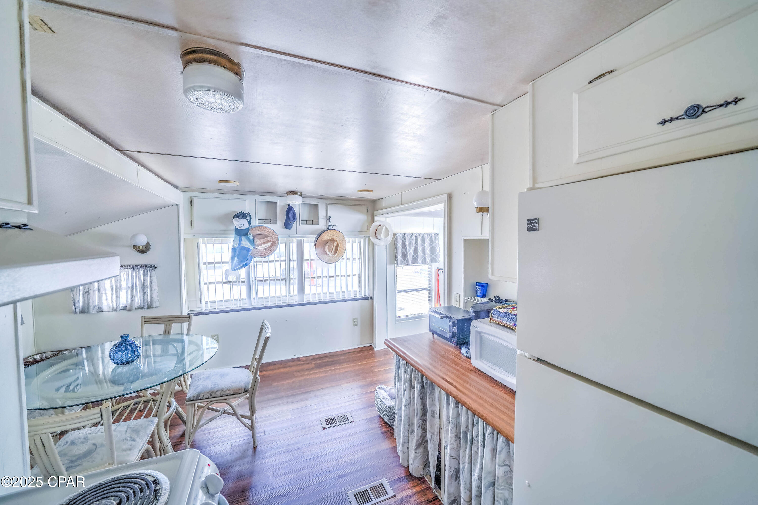 Venture Out Travel Trail - Residential