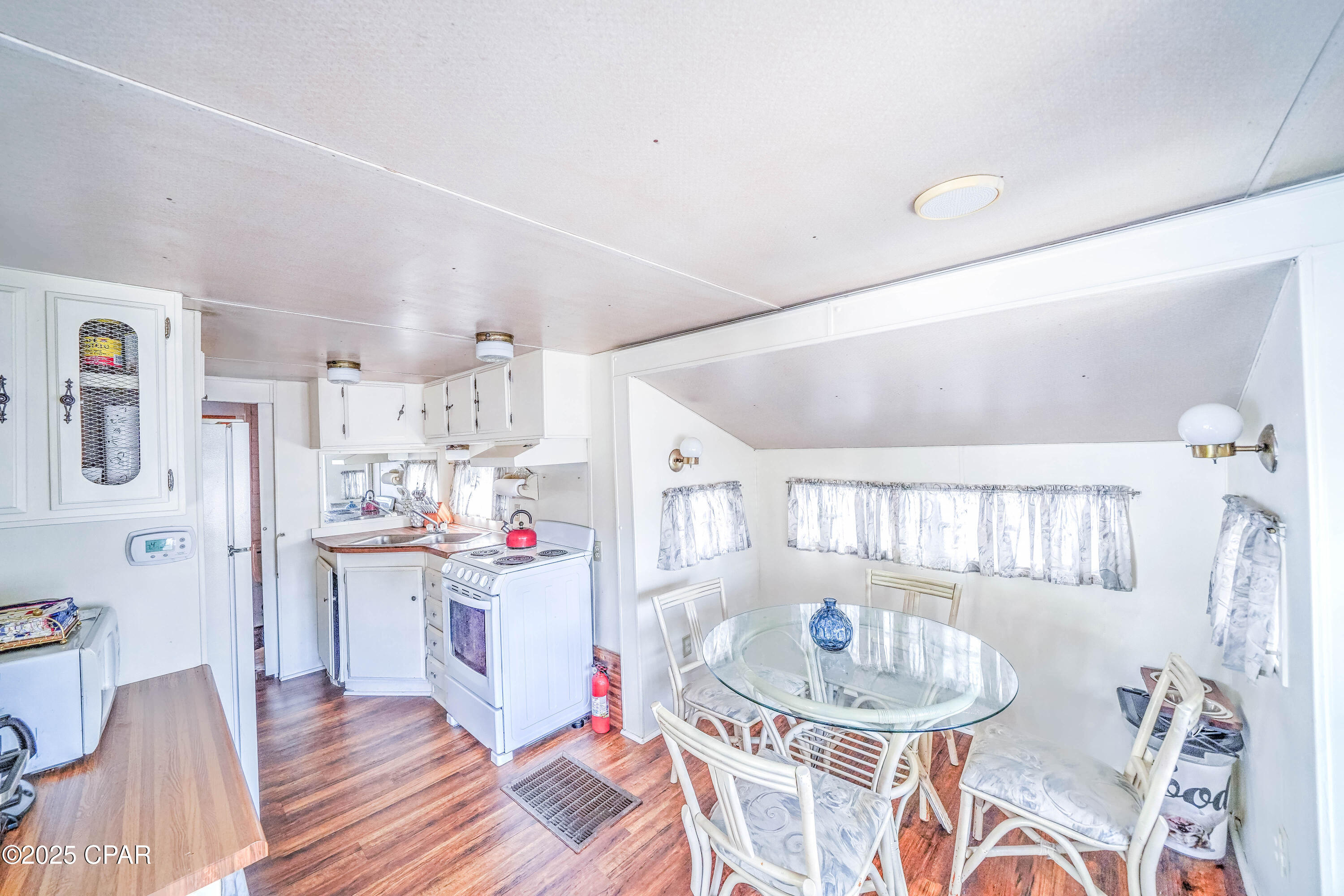 Venture Out Travel Trail - Residential