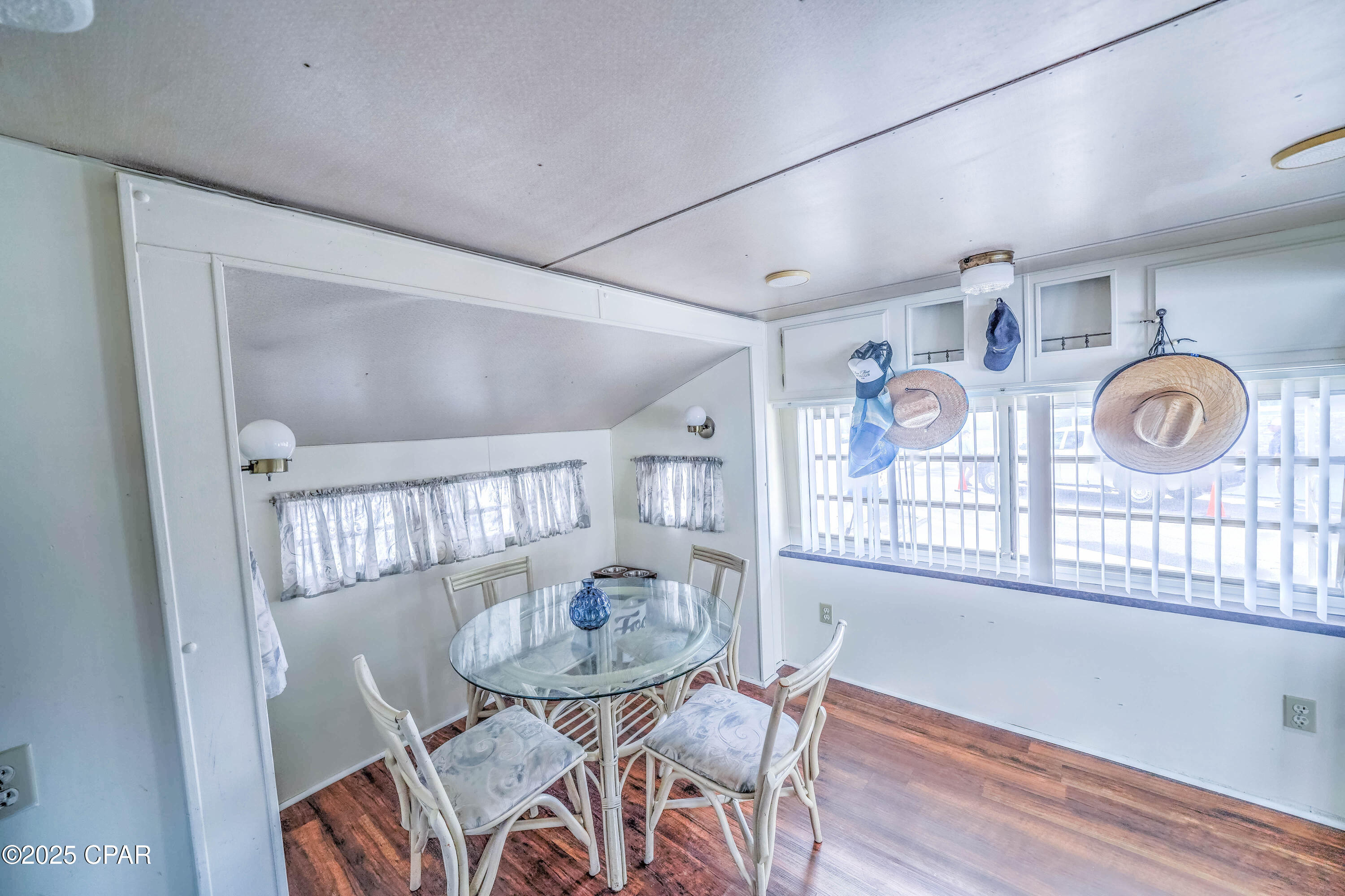 Venture Out Travel Trail - Residential