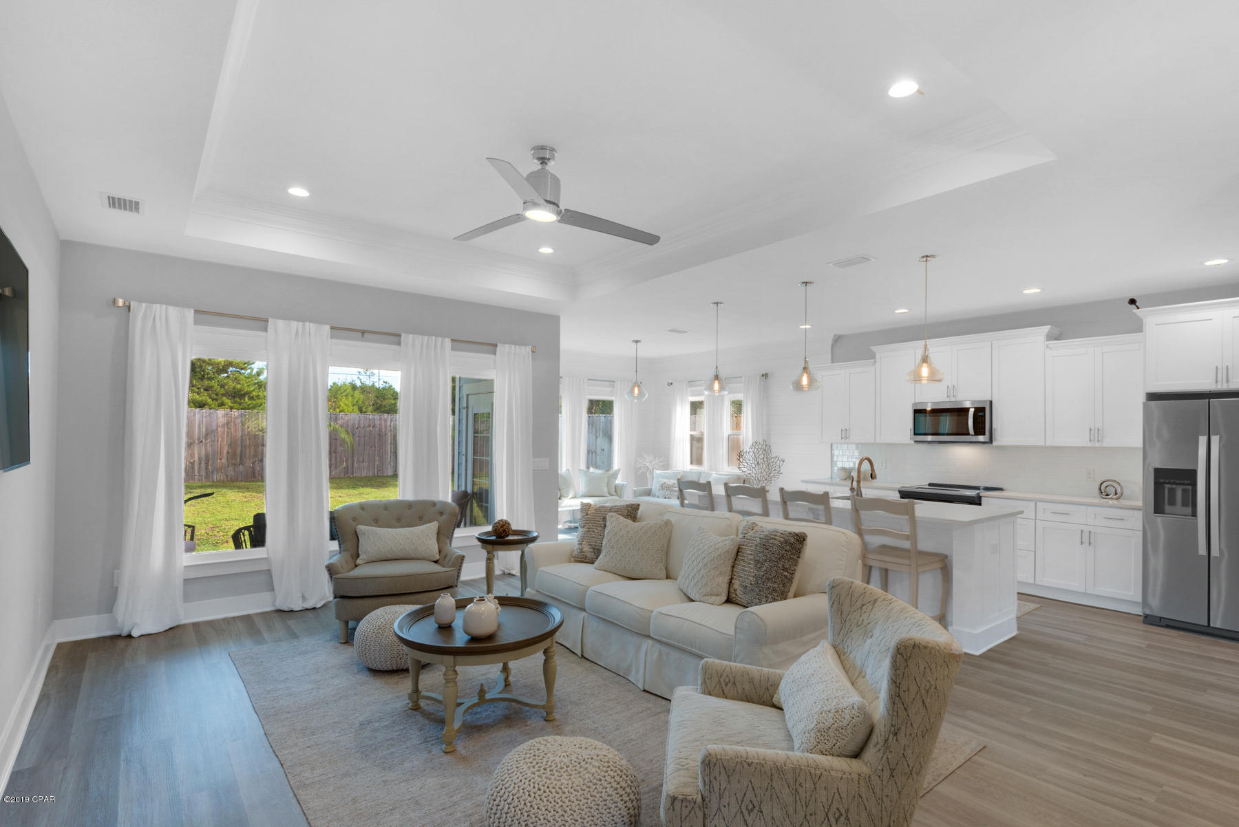 Laguna Beach Plaza - Residential