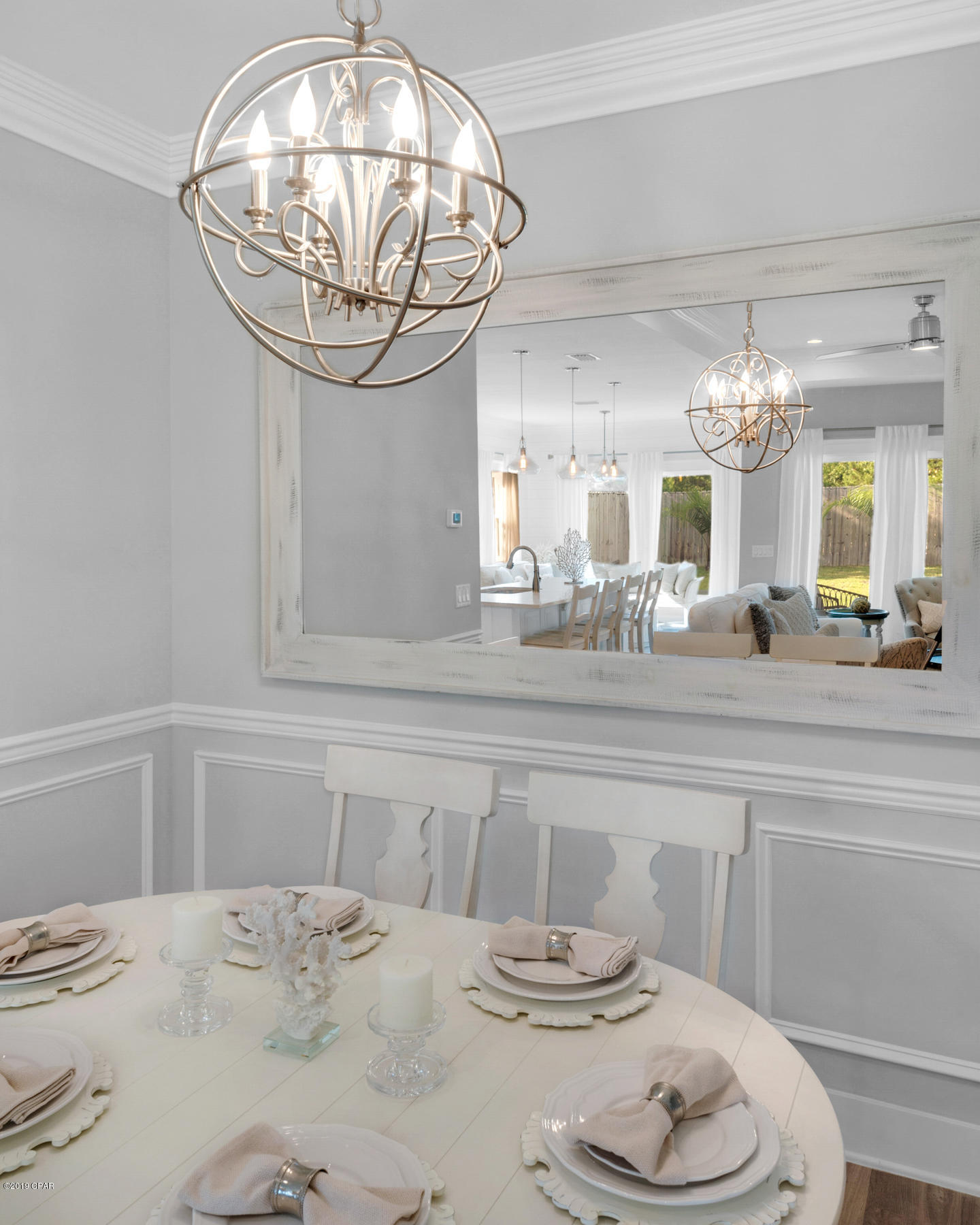 Laguna Beach Plaza - Residential