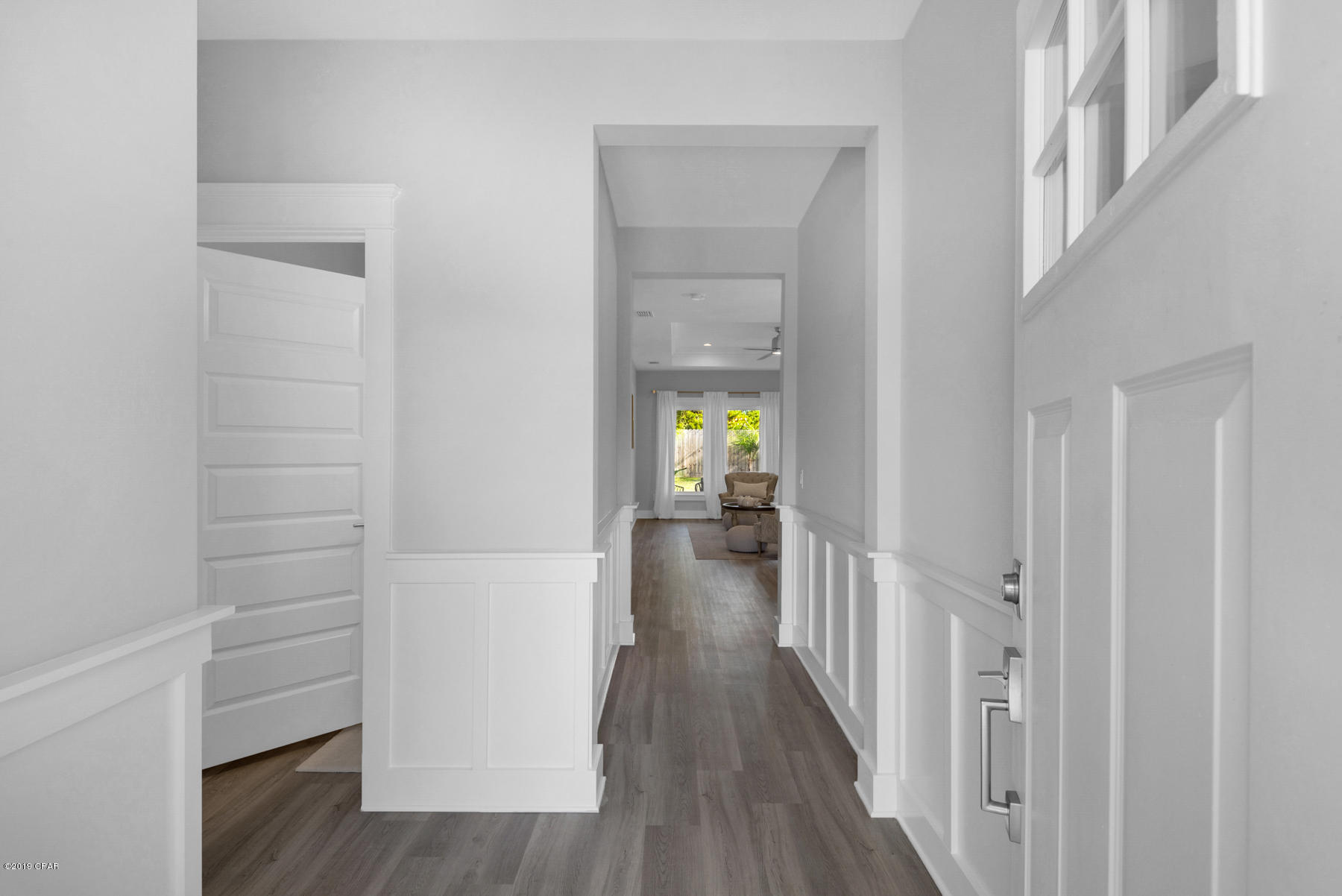 Laguna Beach Plaza - Residential