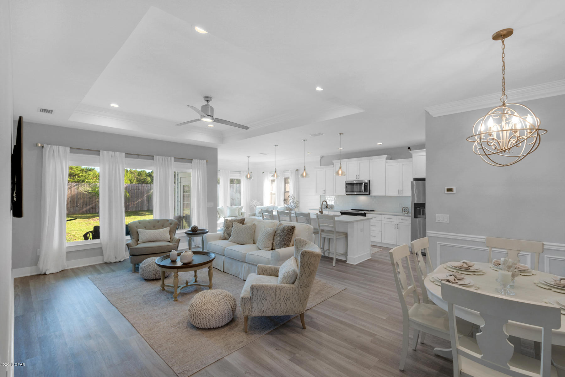 Laguna Beach Plaza - Residential