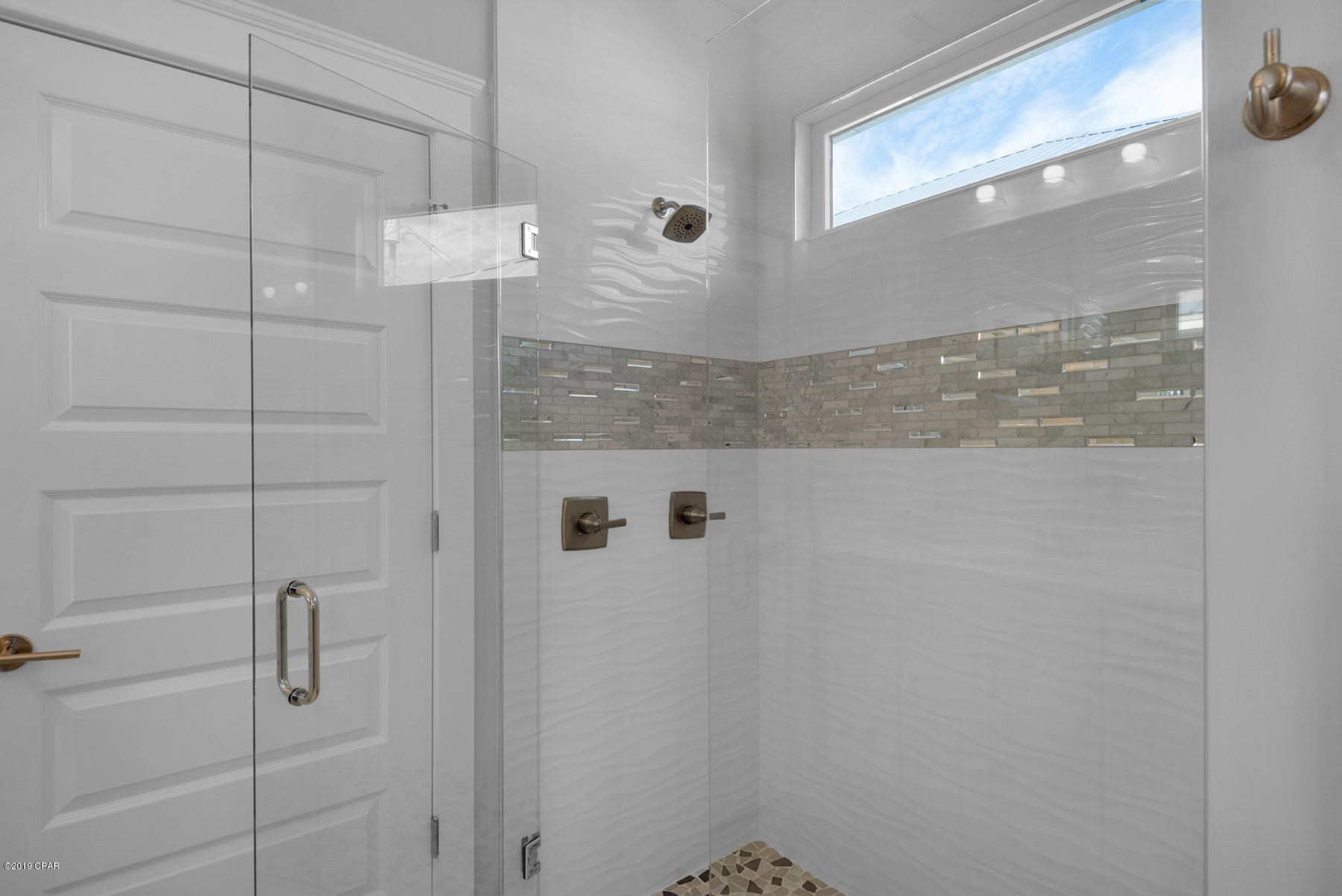 Laguna Beach Plaza - Residential