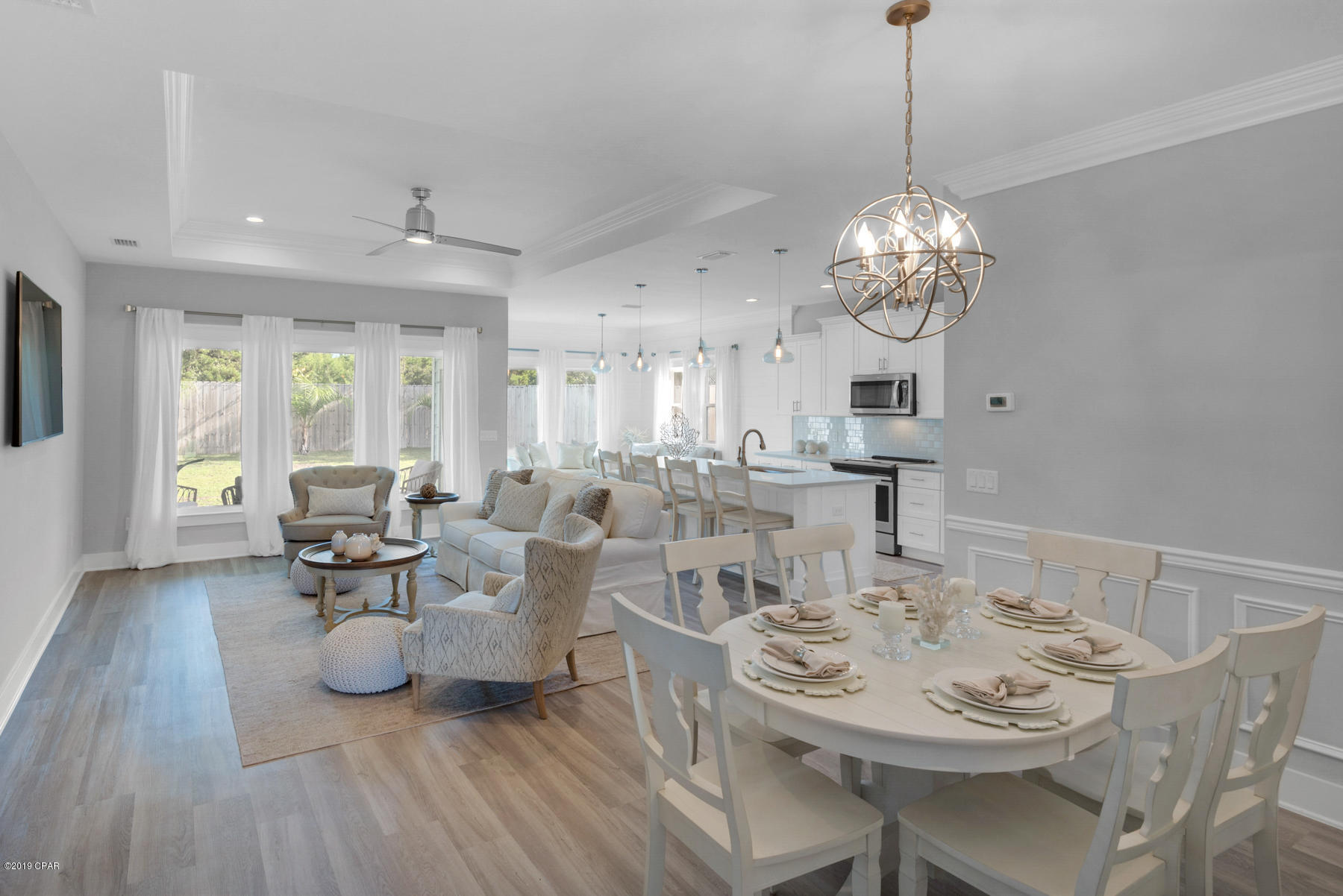 Laguna Beach Plaza - Residential