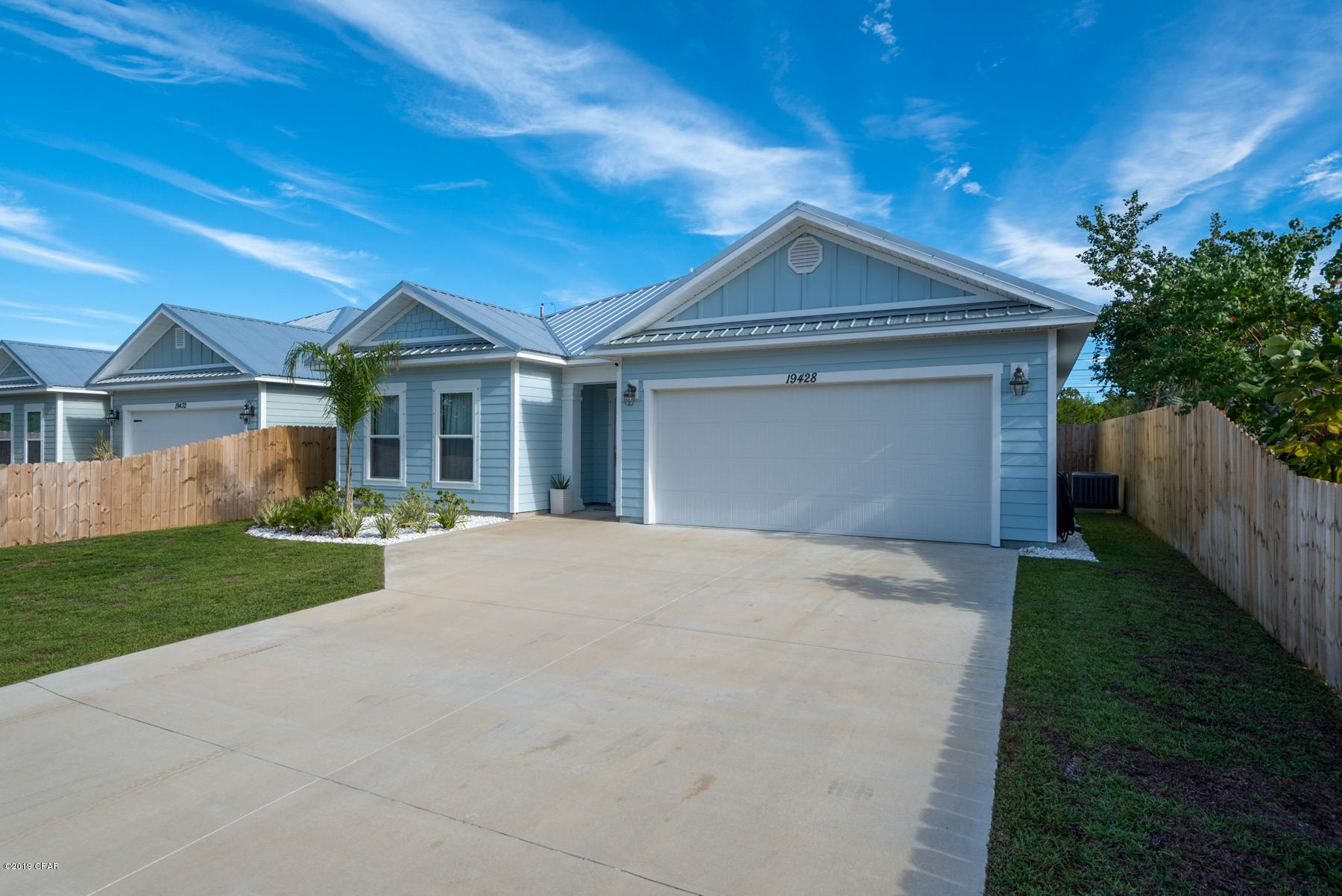 Laguna Beach Plaza - Residential