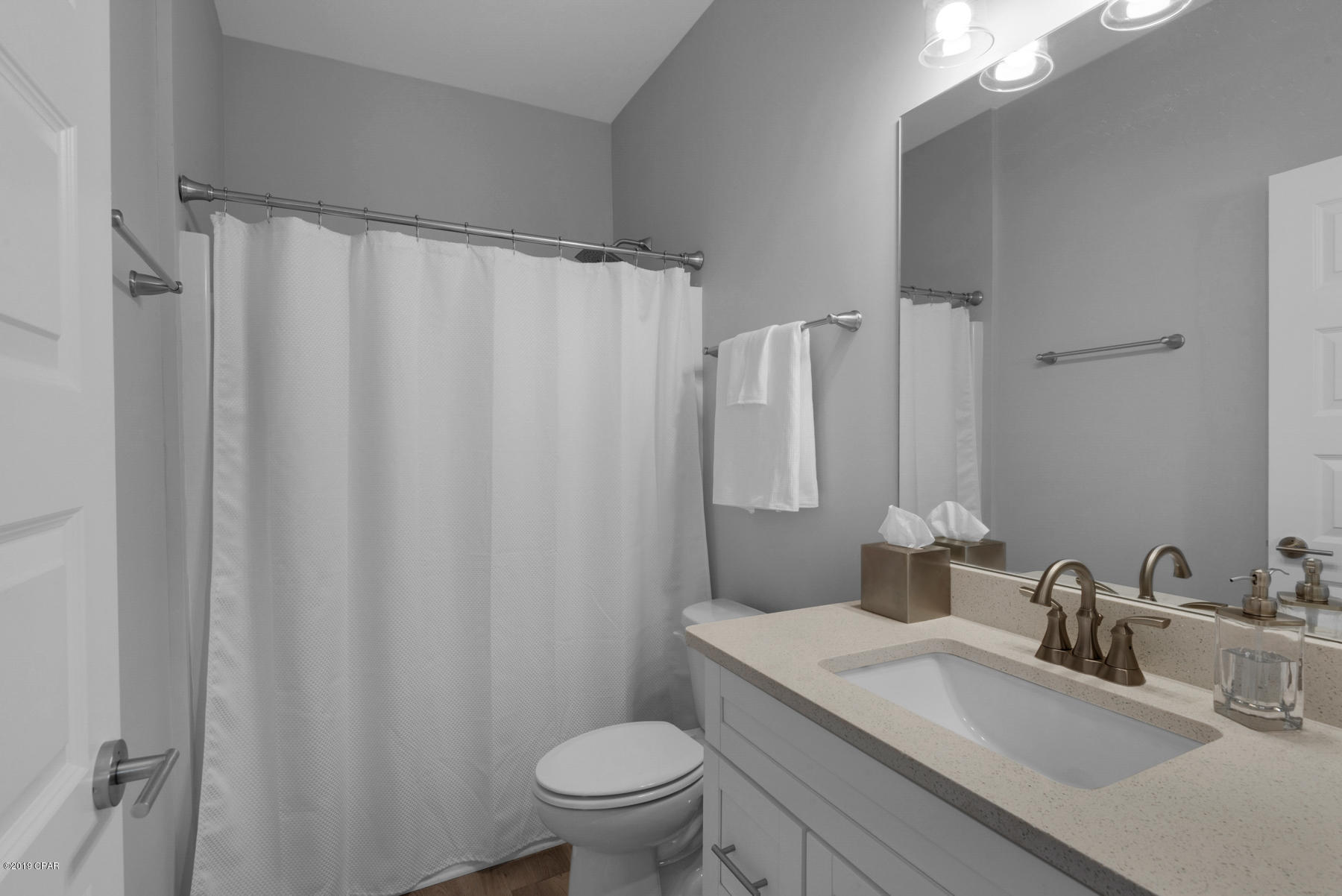 Laguna Beach Plaza - Residential