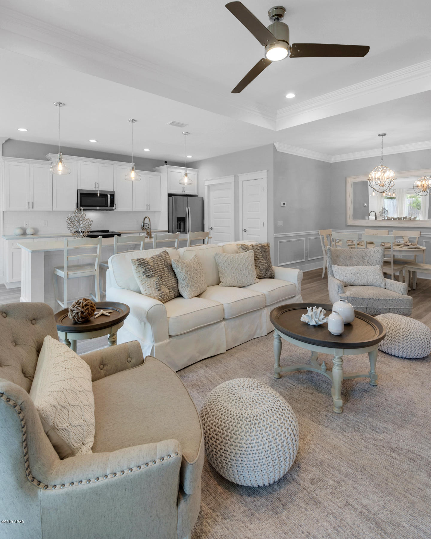 Laguna Beach Plaza - Residential