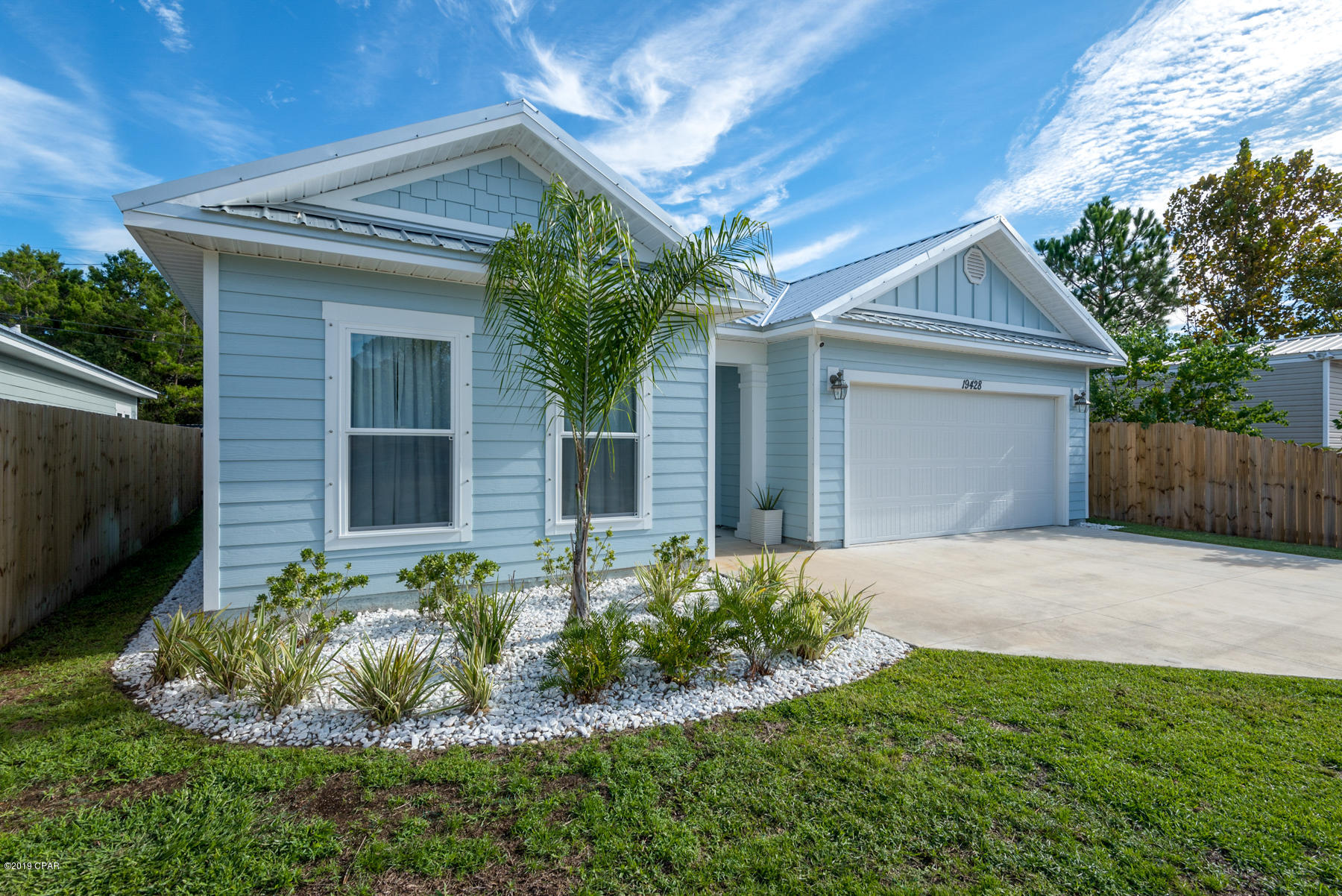 Laguna Beach Plaza - Residential