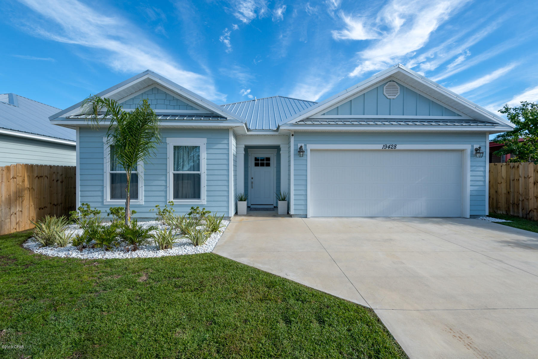 Laguna Beach Plaza - Residential