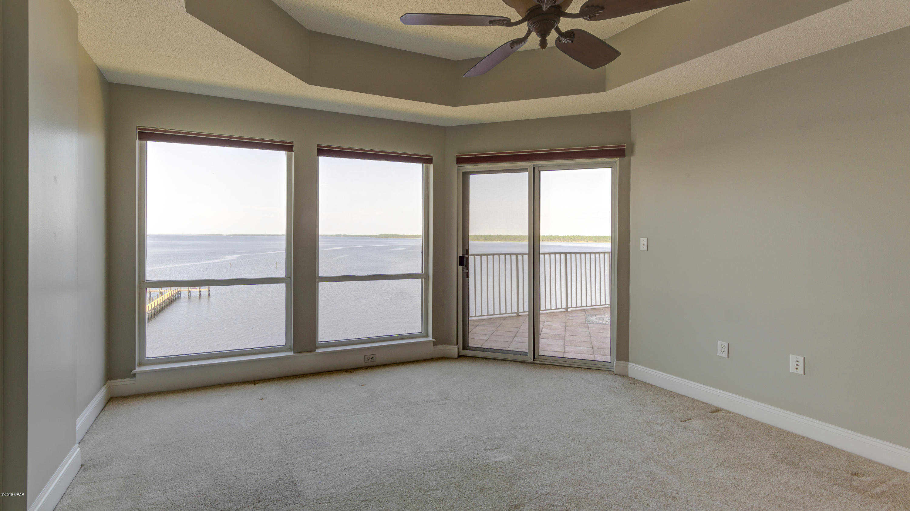 Marina Bay Condo - Residential