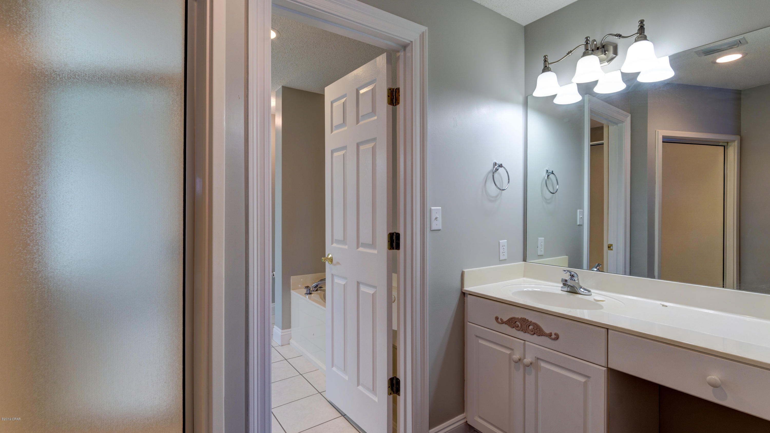 Marina Bay Condo - Residential