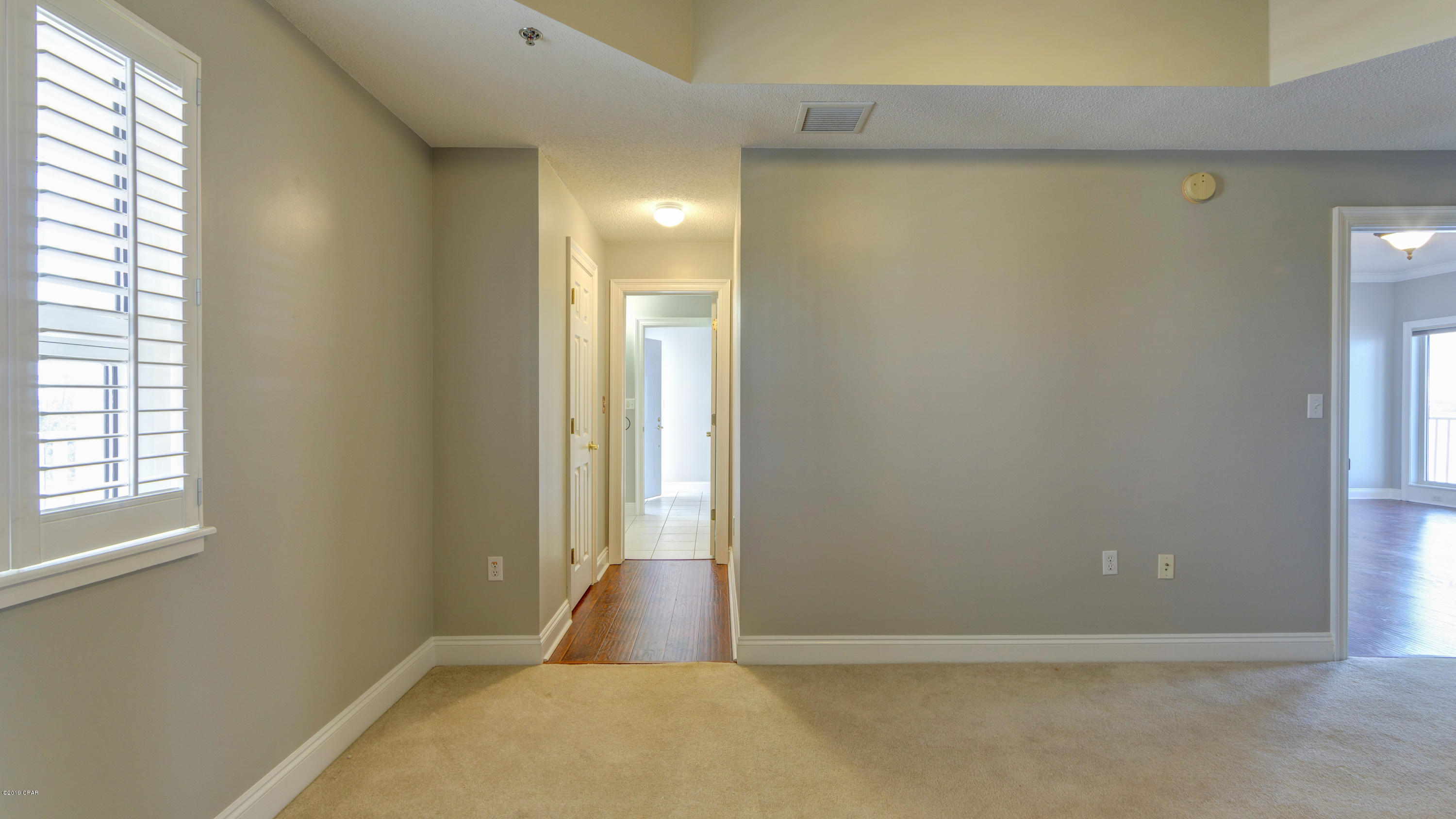 Marina Bay Condo - Residential